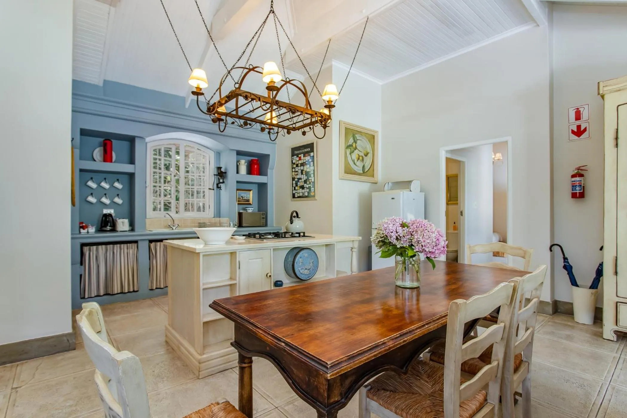 Kitchen or kitchenette in Franschhoek Rose Cottages