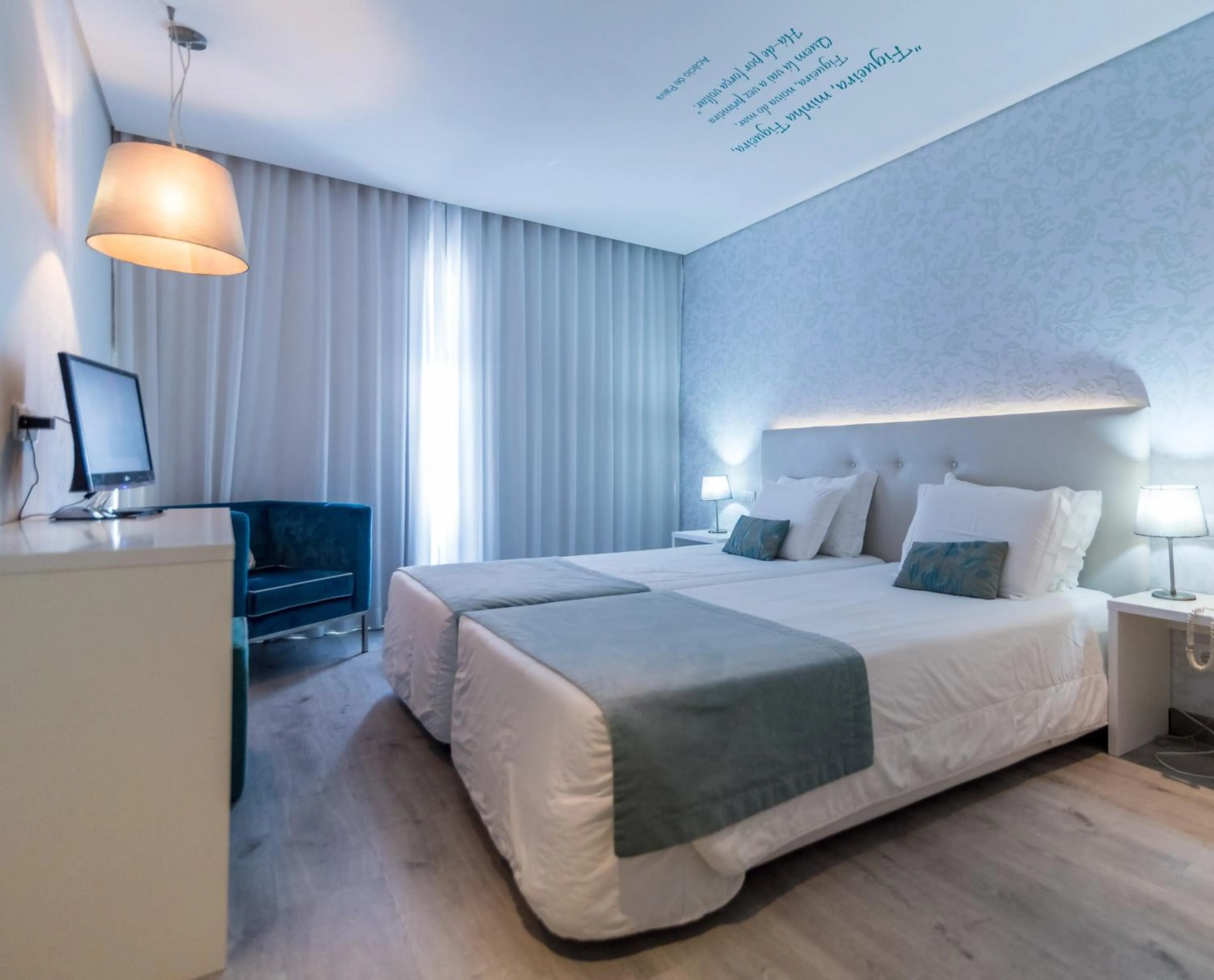 Bedroom, Bed in Costa de Prata Hotel