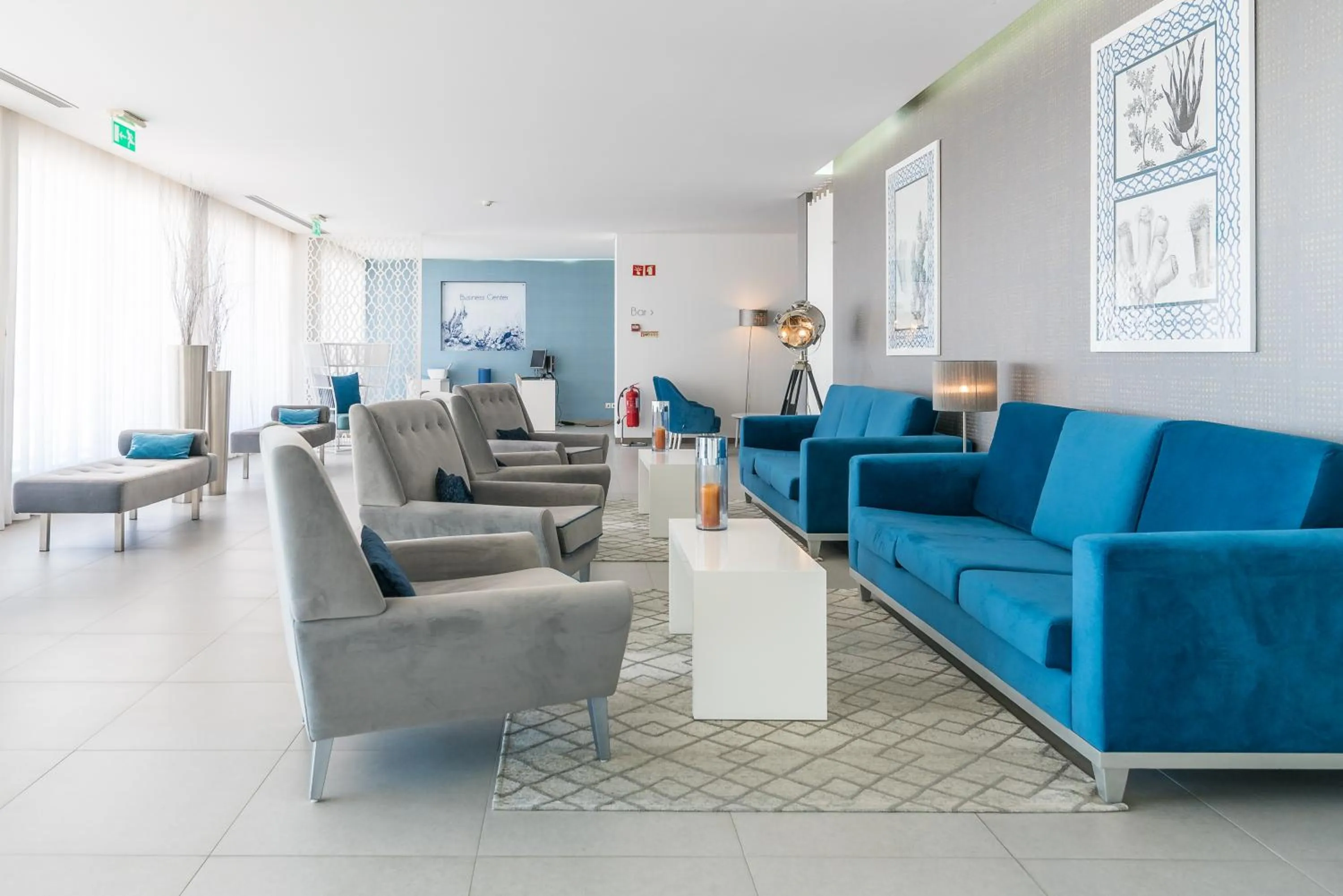 Lobby or reception in Costa de Prata Hotel