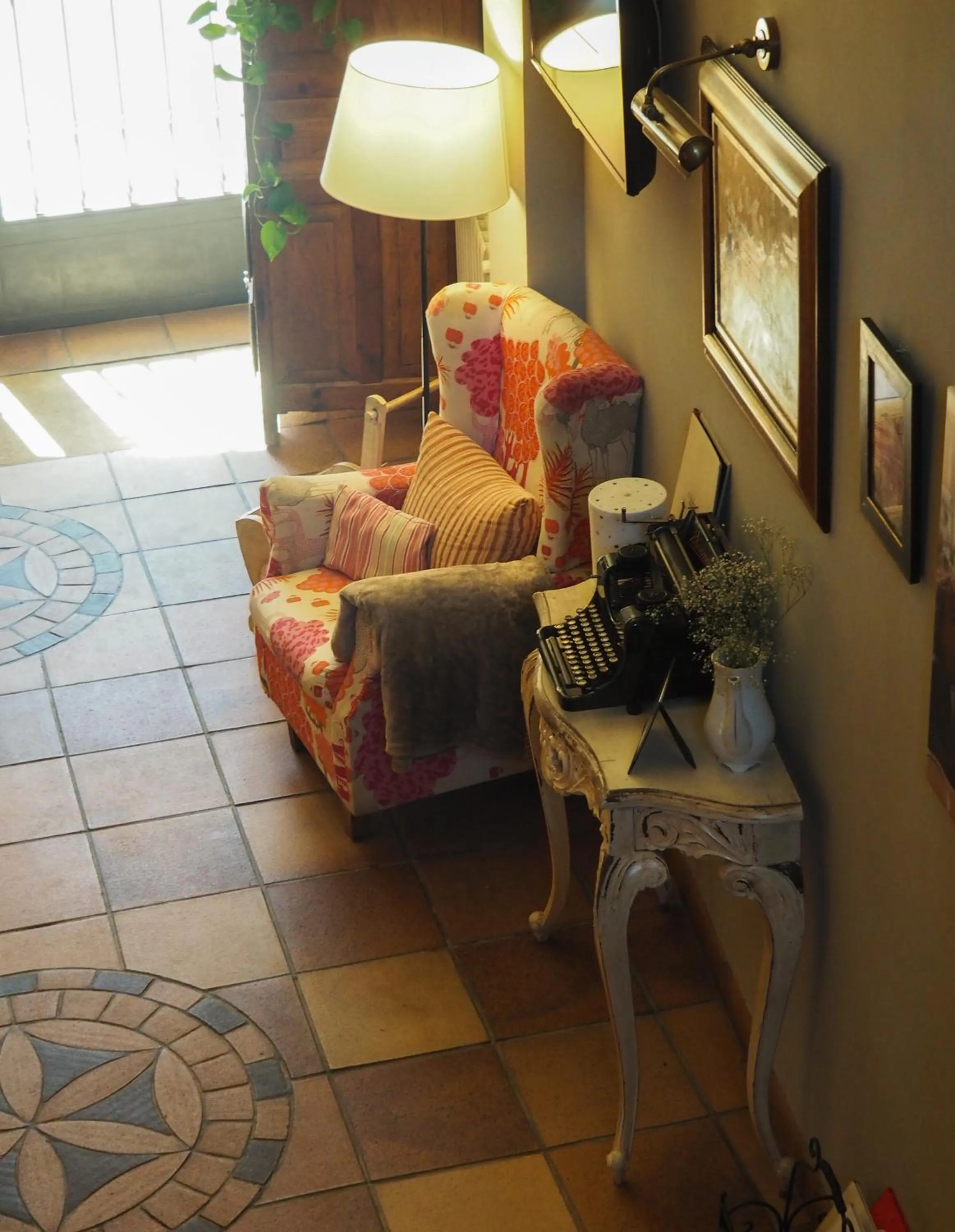 Communal lounge/ TV room in Hotel Rural la Concordia