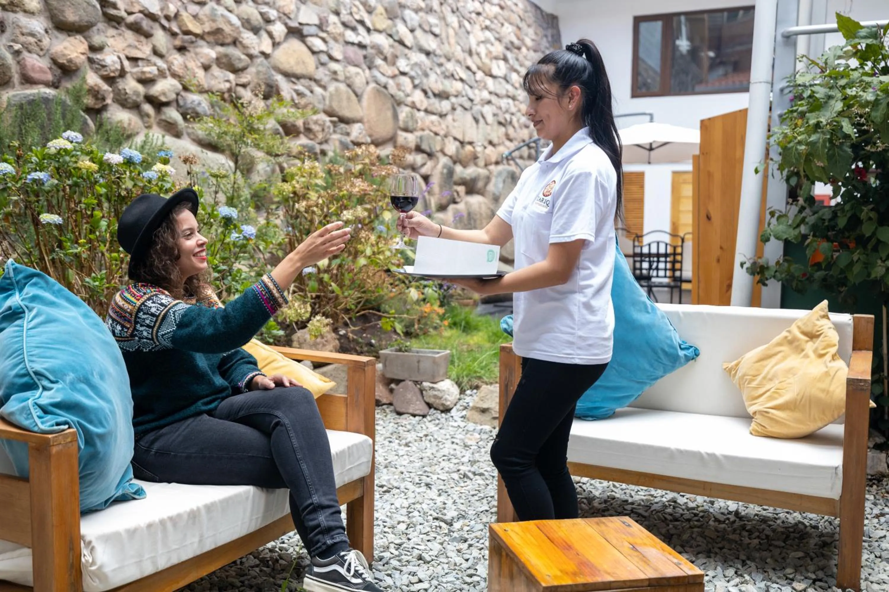 room service in Tariq Boutique