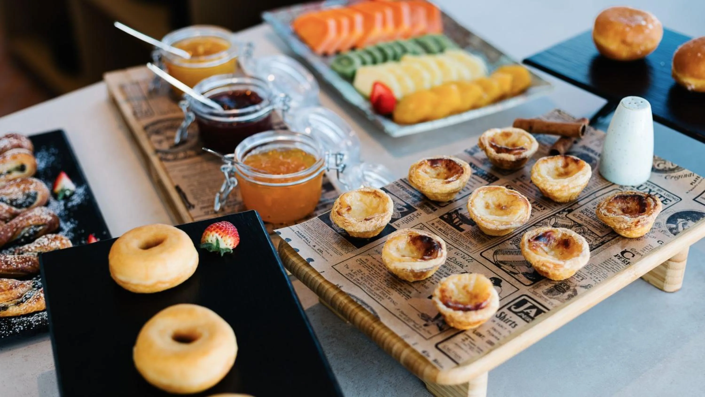 Breakfast in Hotel Indigo Albufeira by IHG