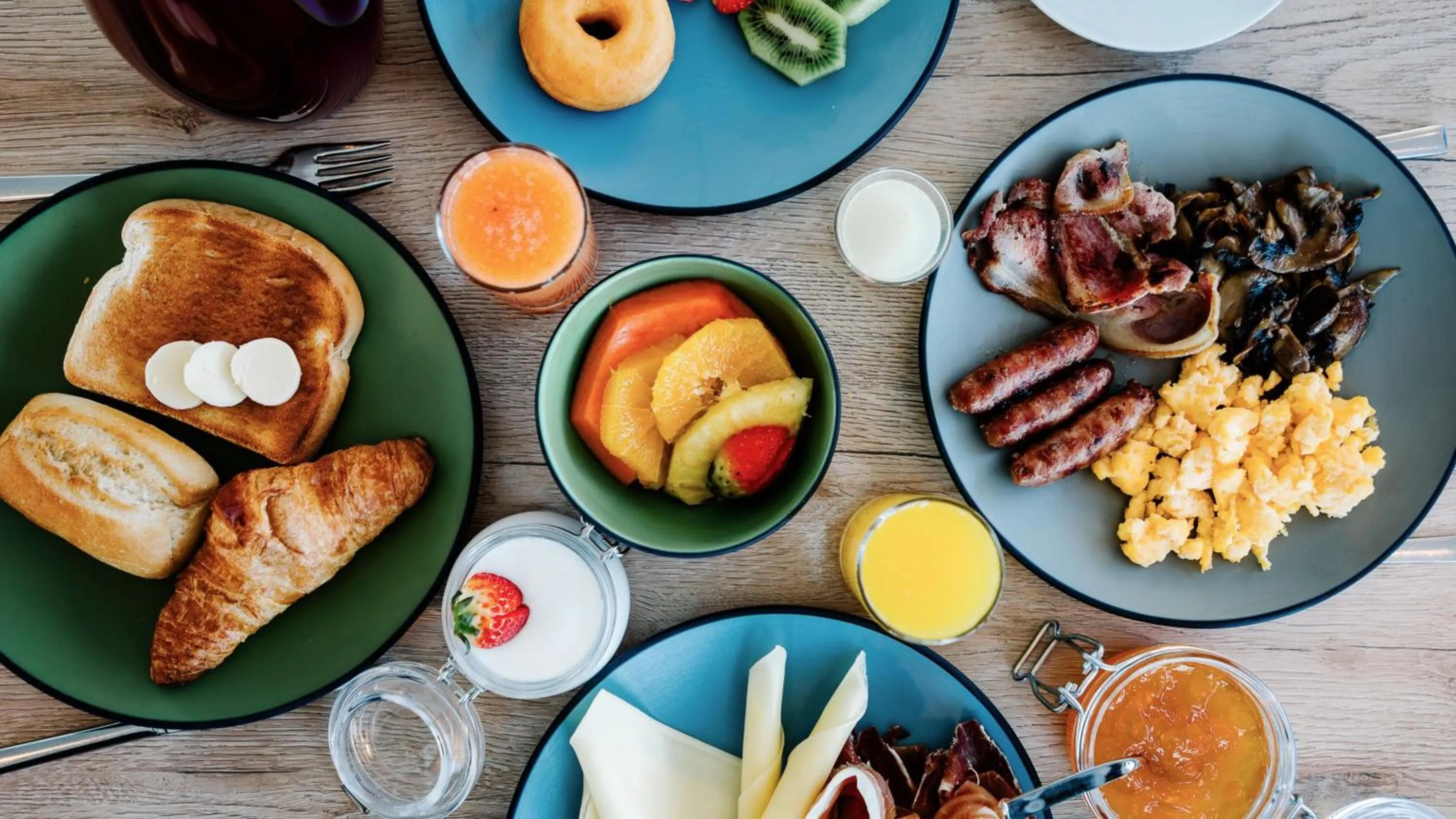 Breakfast in Hotel Indigo Albufeira by IHG