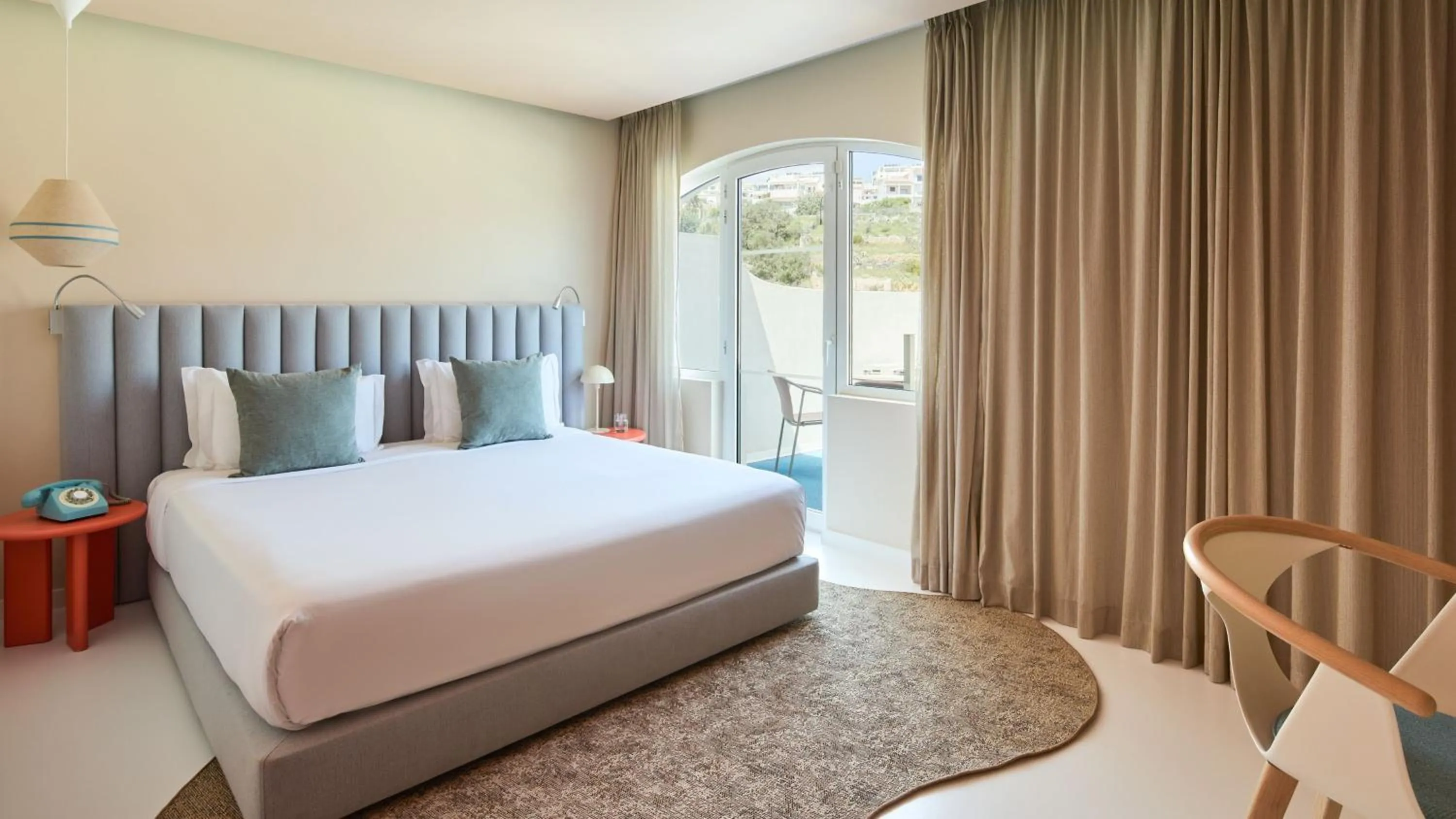 Photo of the whole room, Bed in Hotel Indigo Albufeira by IHG