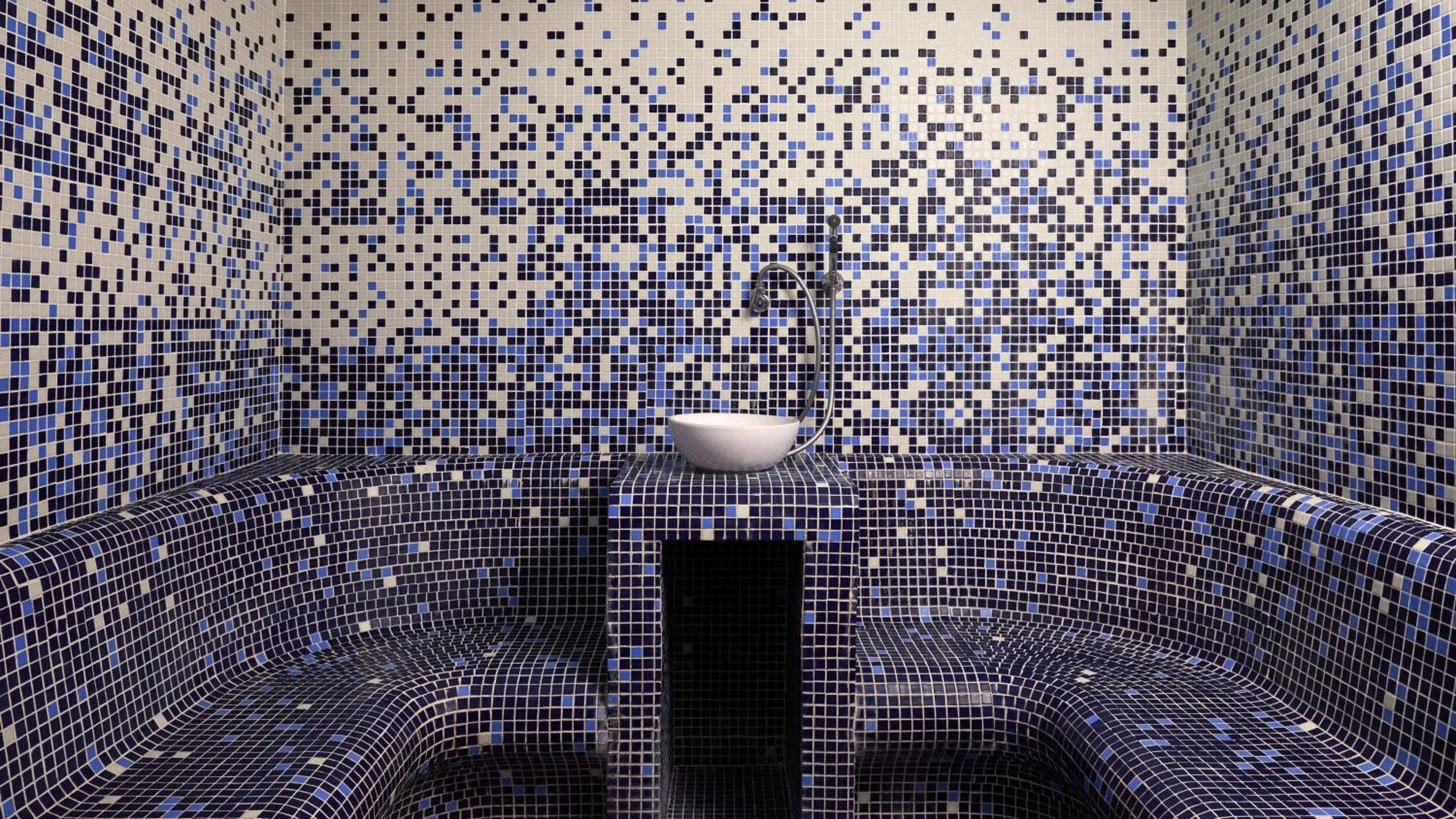 Spa and wellness centre/facilities in Hotel Indigo Albufeira by IHG