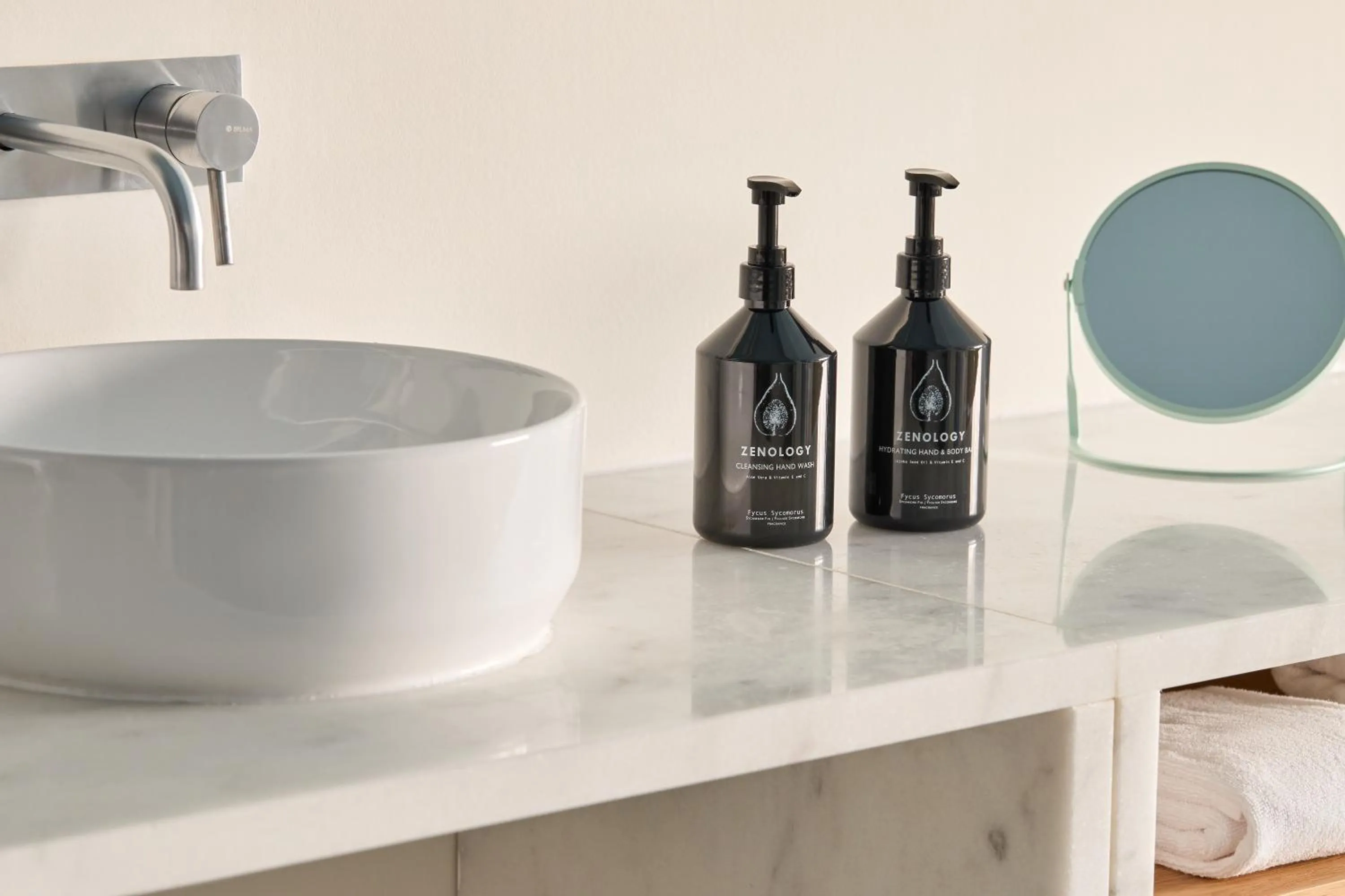 Bathroom in Hotel Indigo Albufeira by IHG