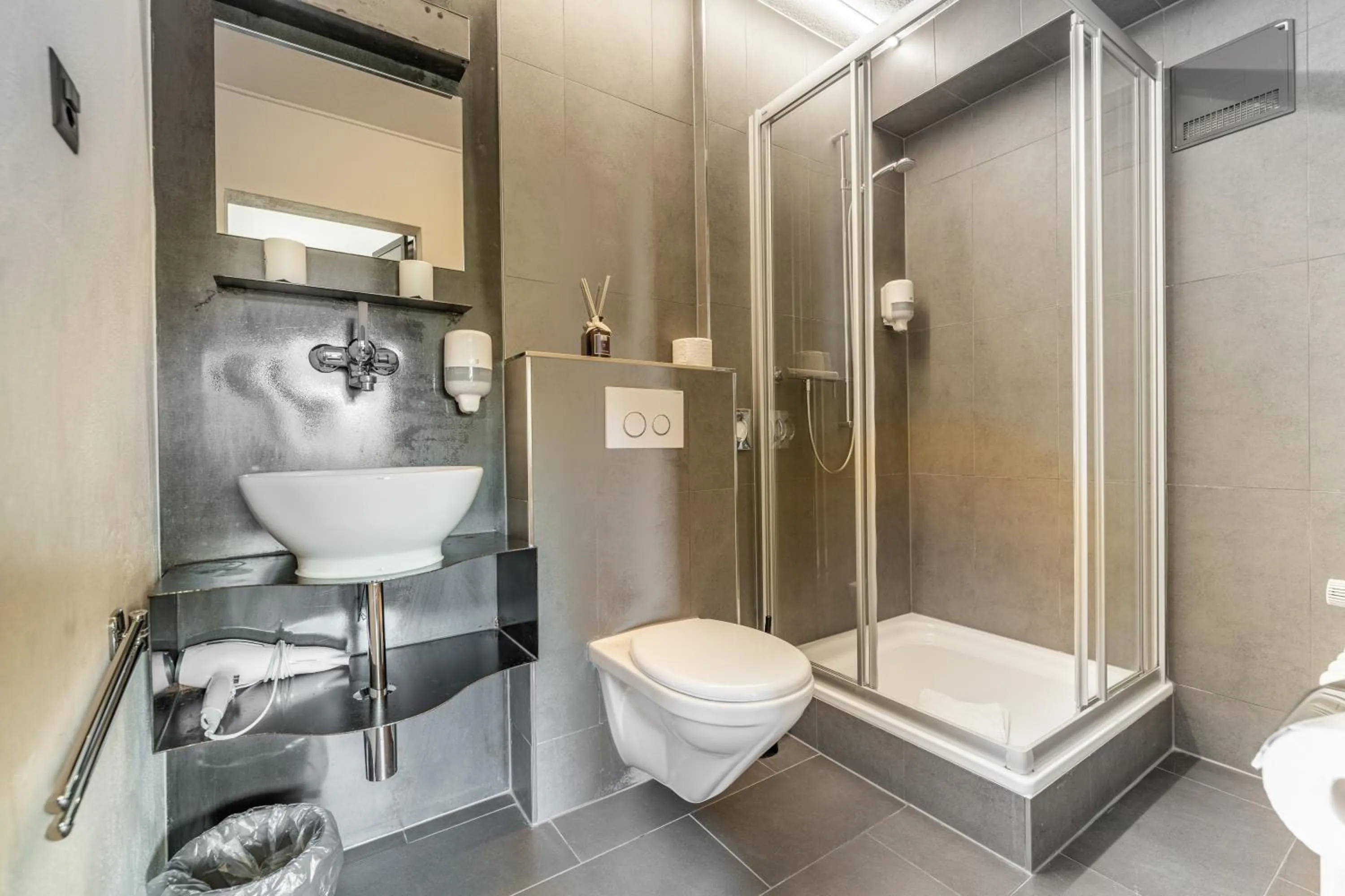 Bathroom in feRUS Hotel