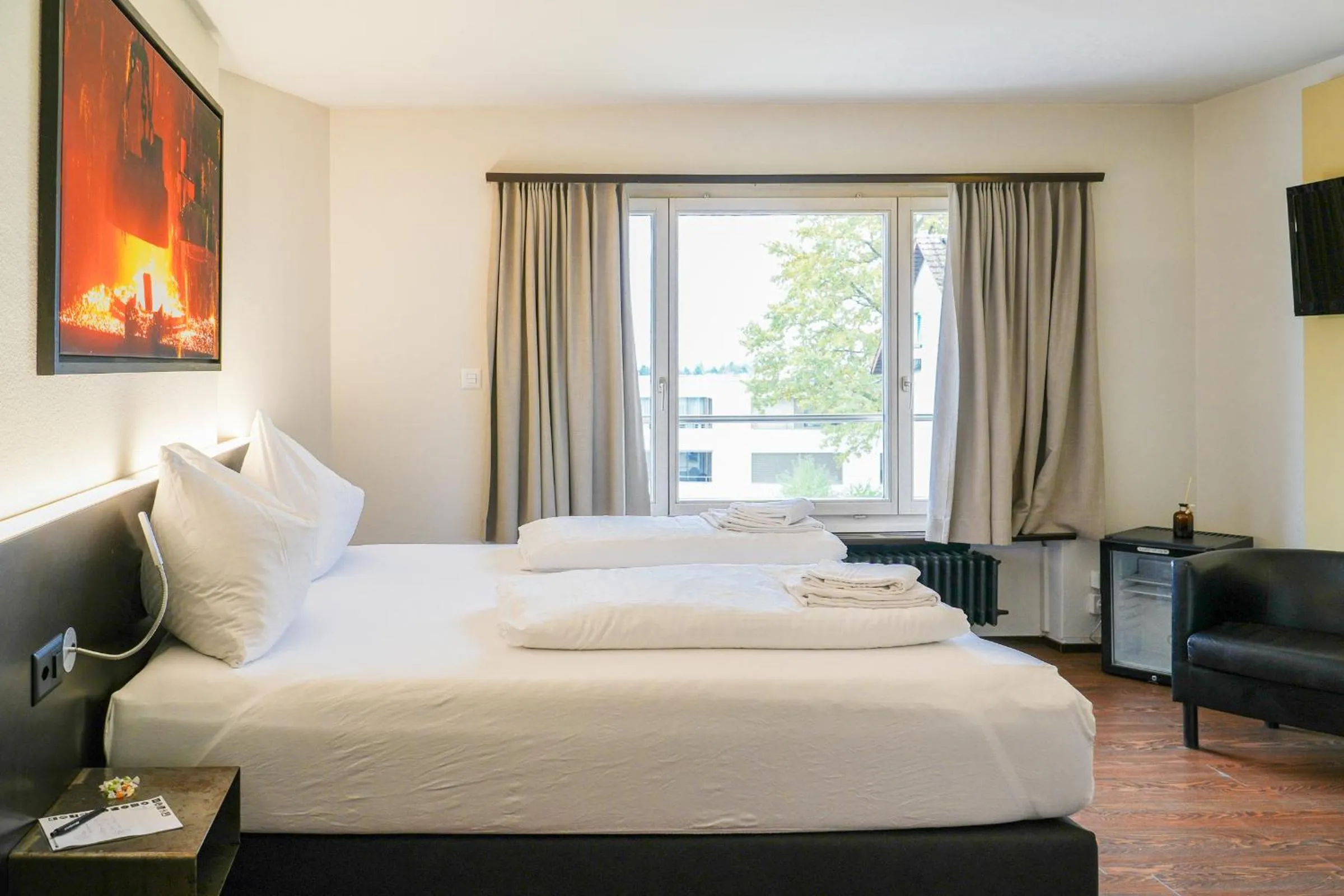 Photo of the whole room, Bed in feRUS Hotel