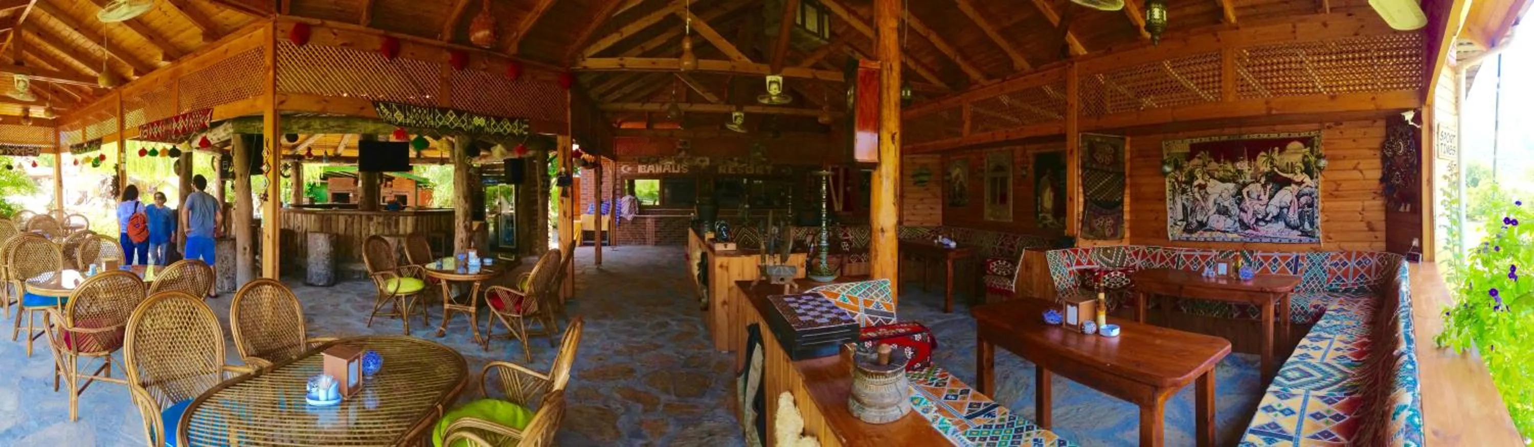 Restaurant/places to eat in Bahaus Resort