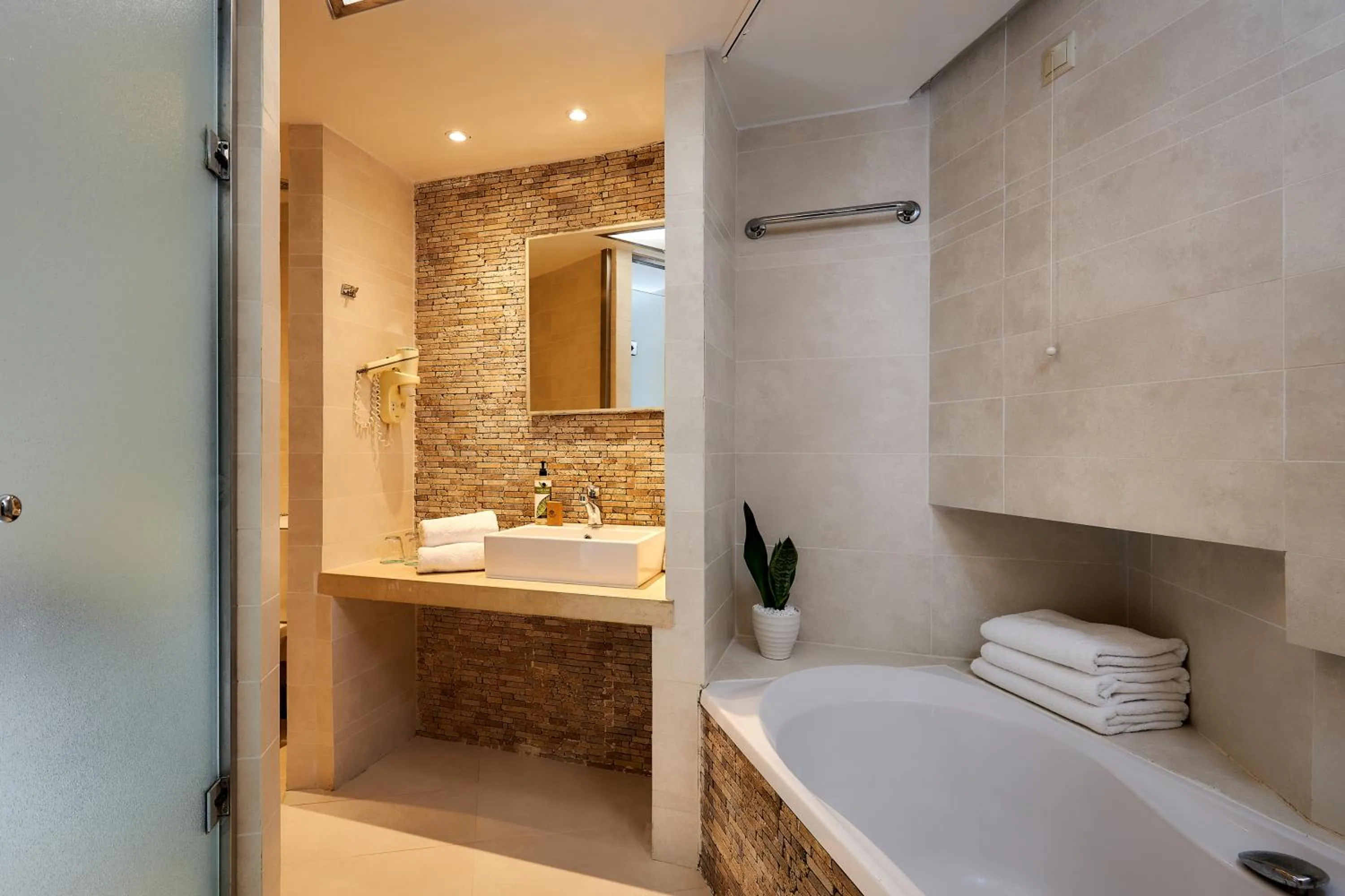 Bathroom in Sirens Beach & Village