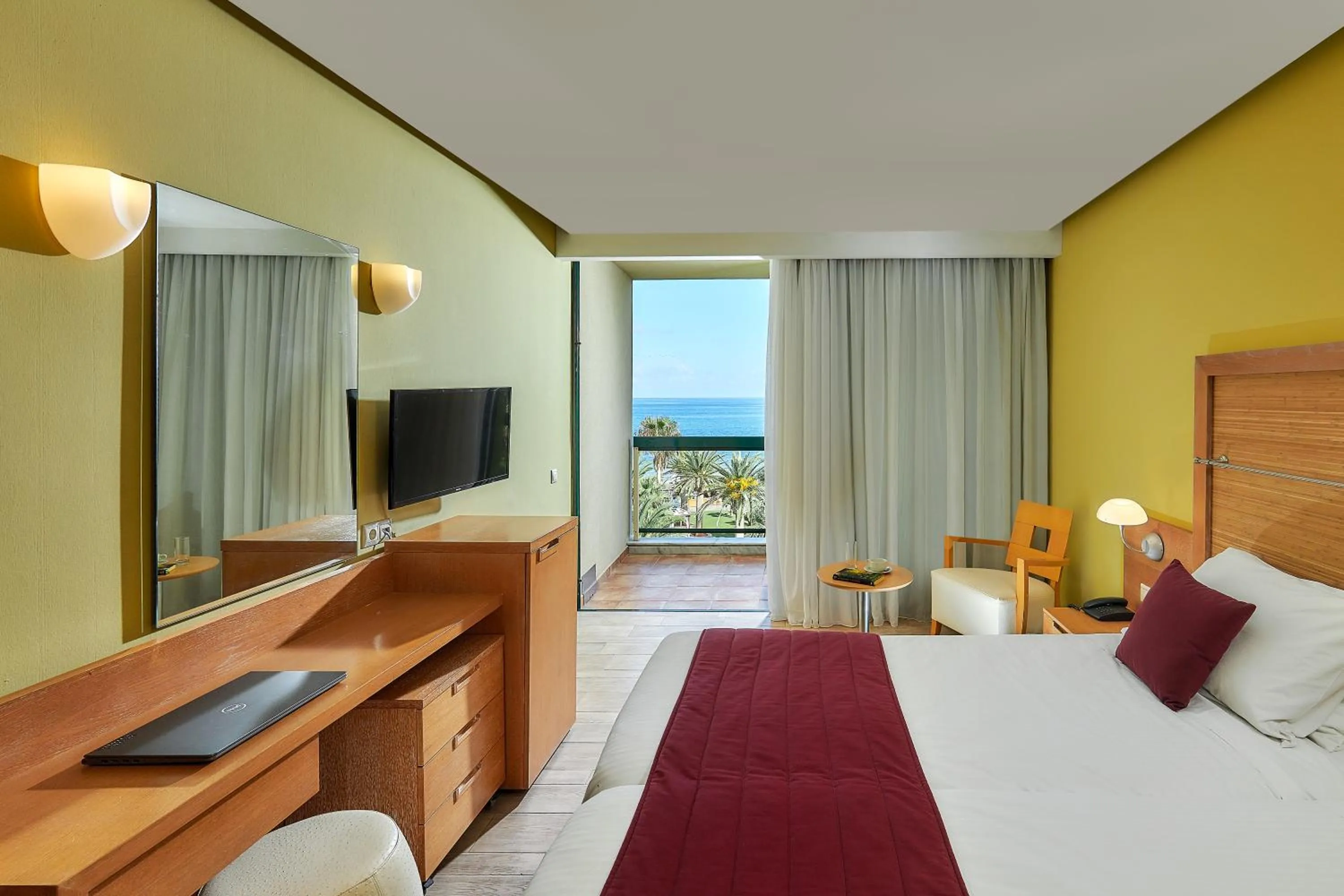 TV and multimedia, Bed in Sirens Beach & Village