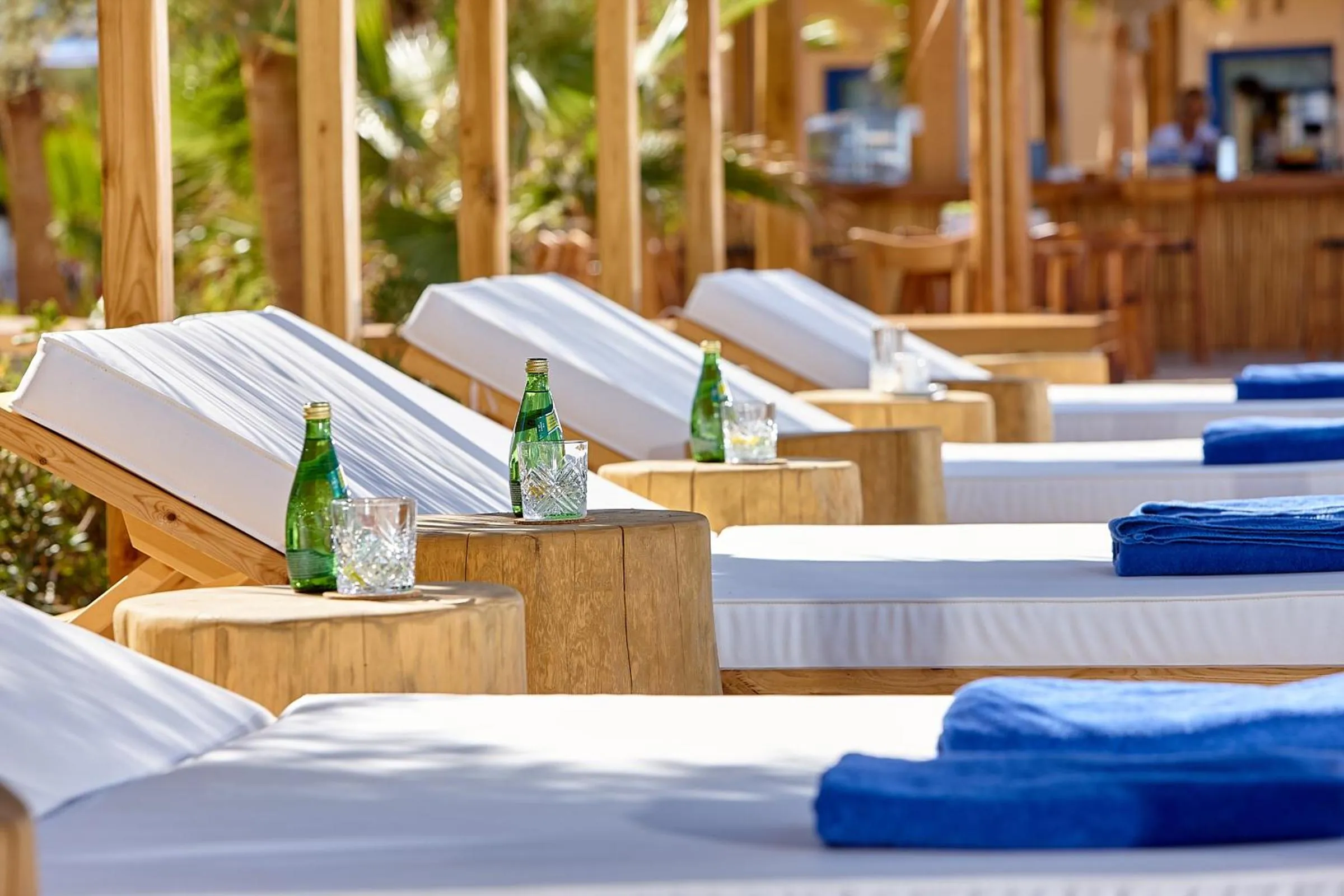 Lounge or bar in Sirens Beach & Village