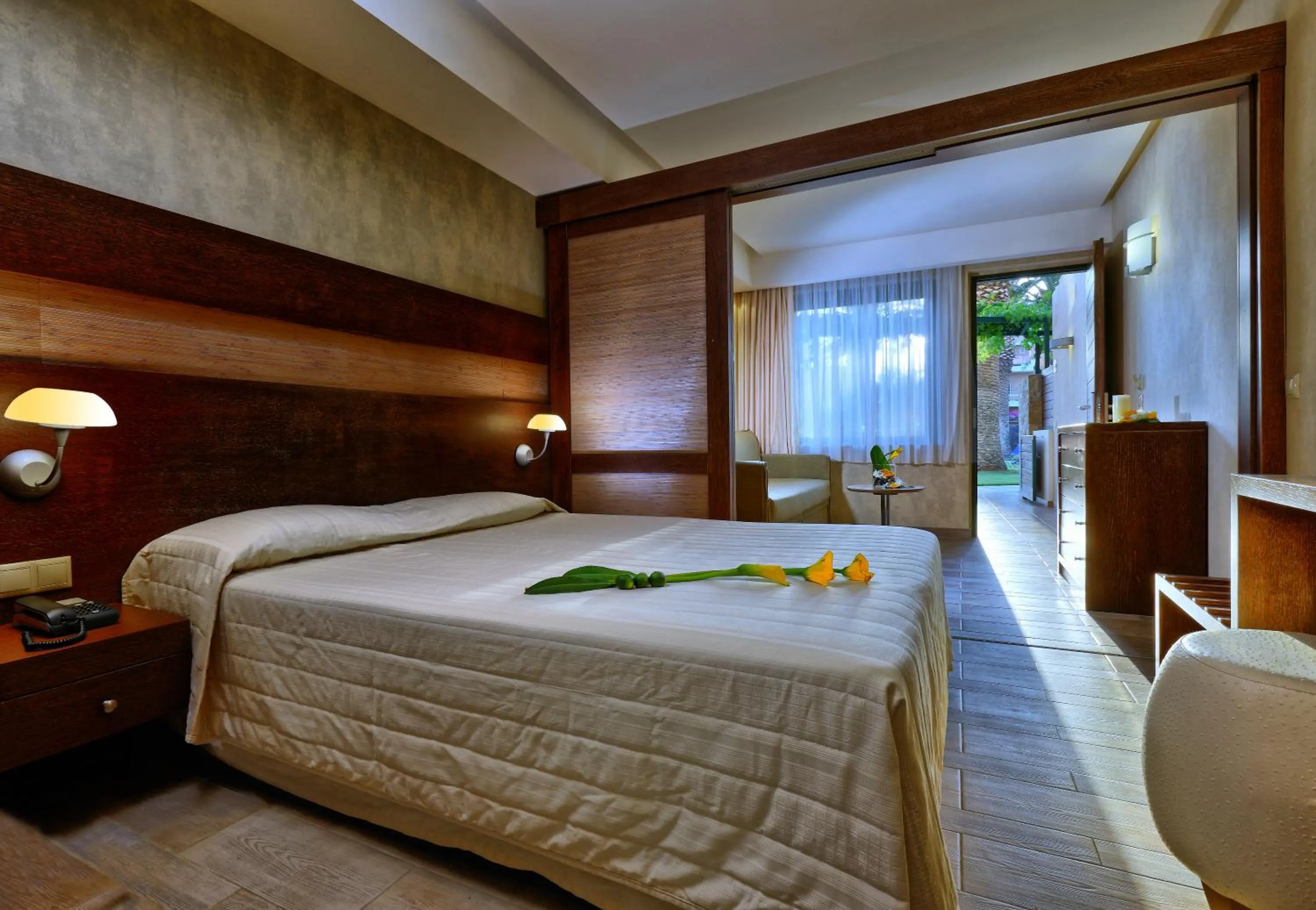 Bed in Sirens Beach & Village