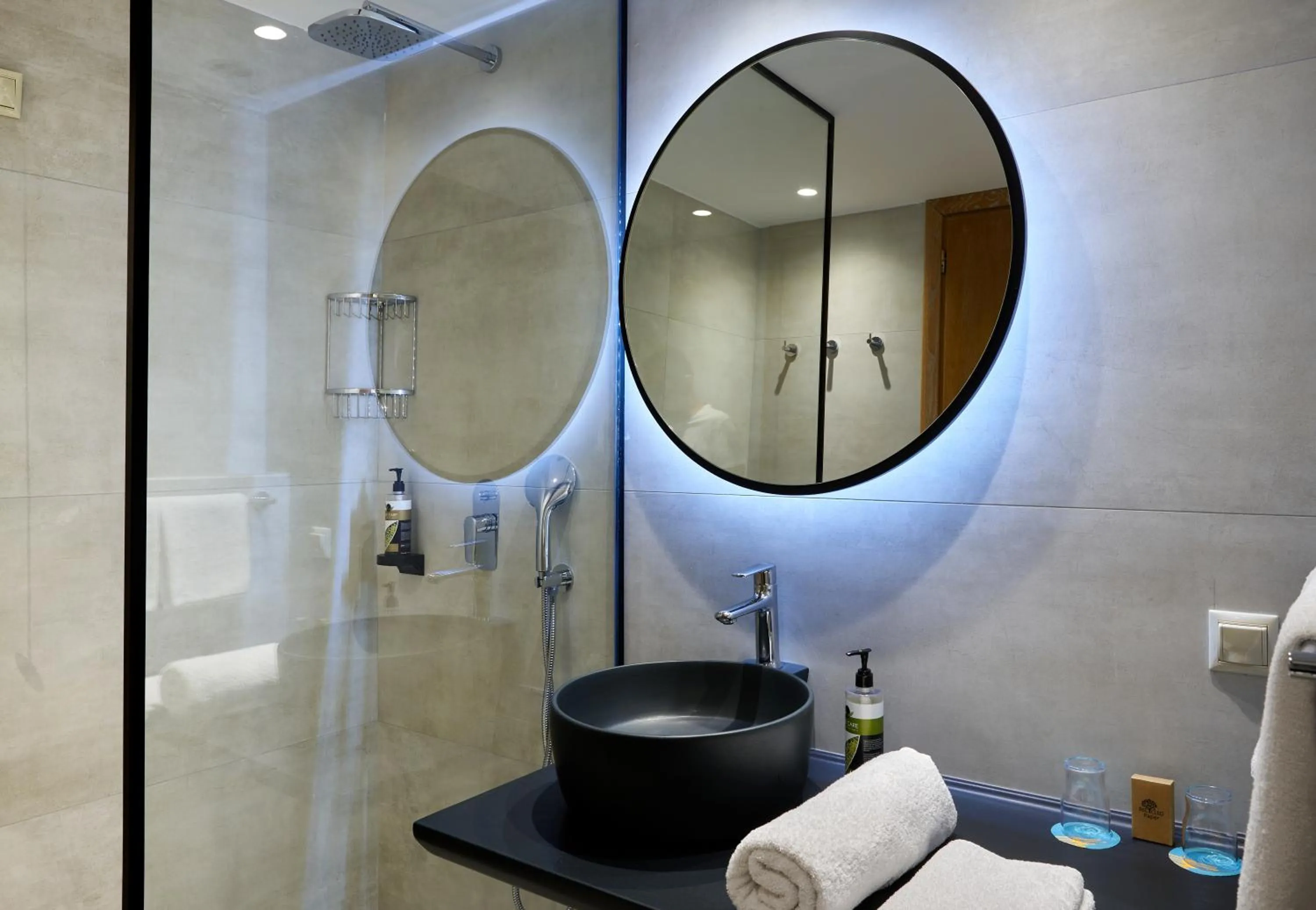 Bathroom in Sirens Beach & Village