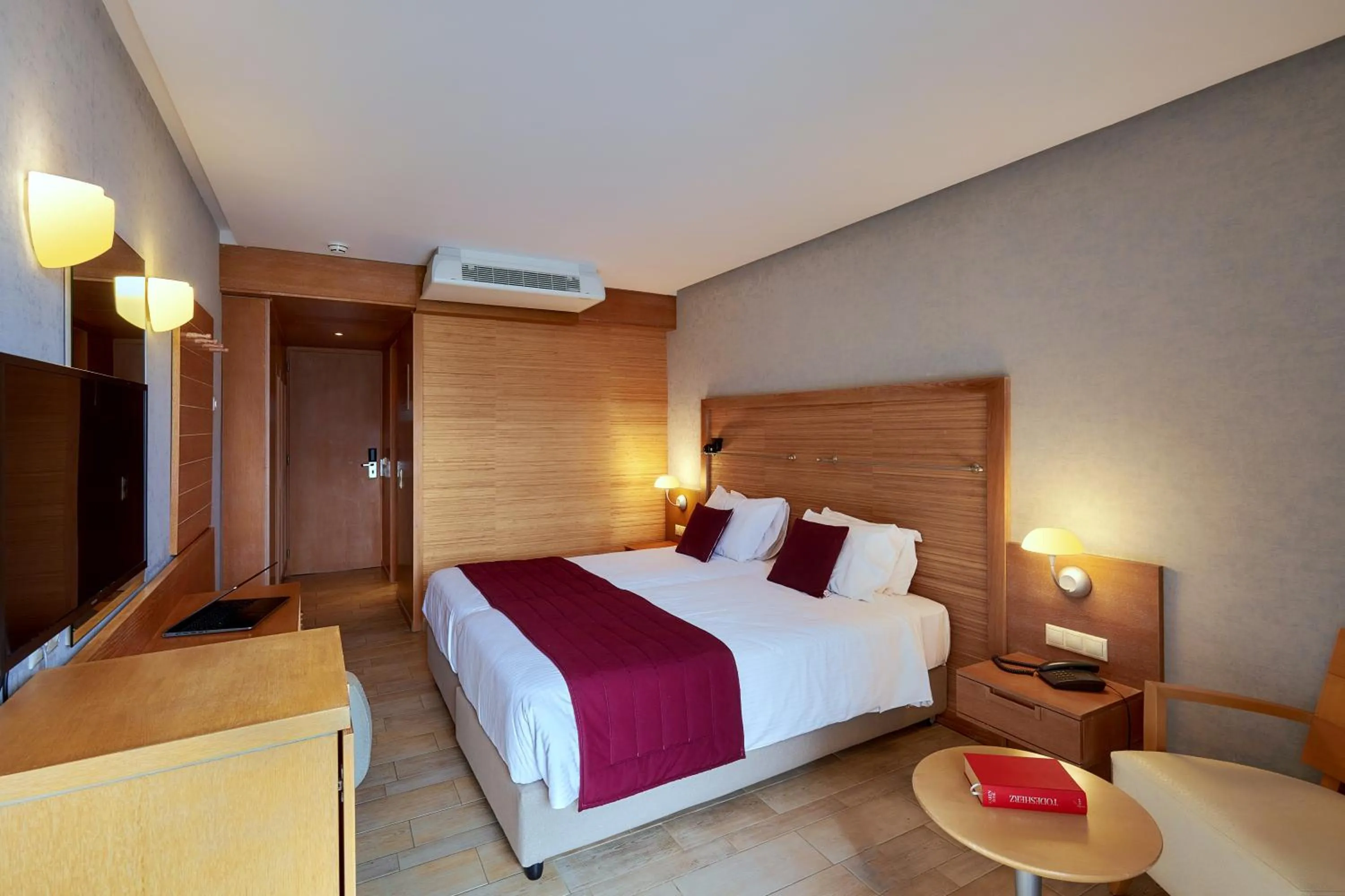 Bed in Sirens Beach & Village