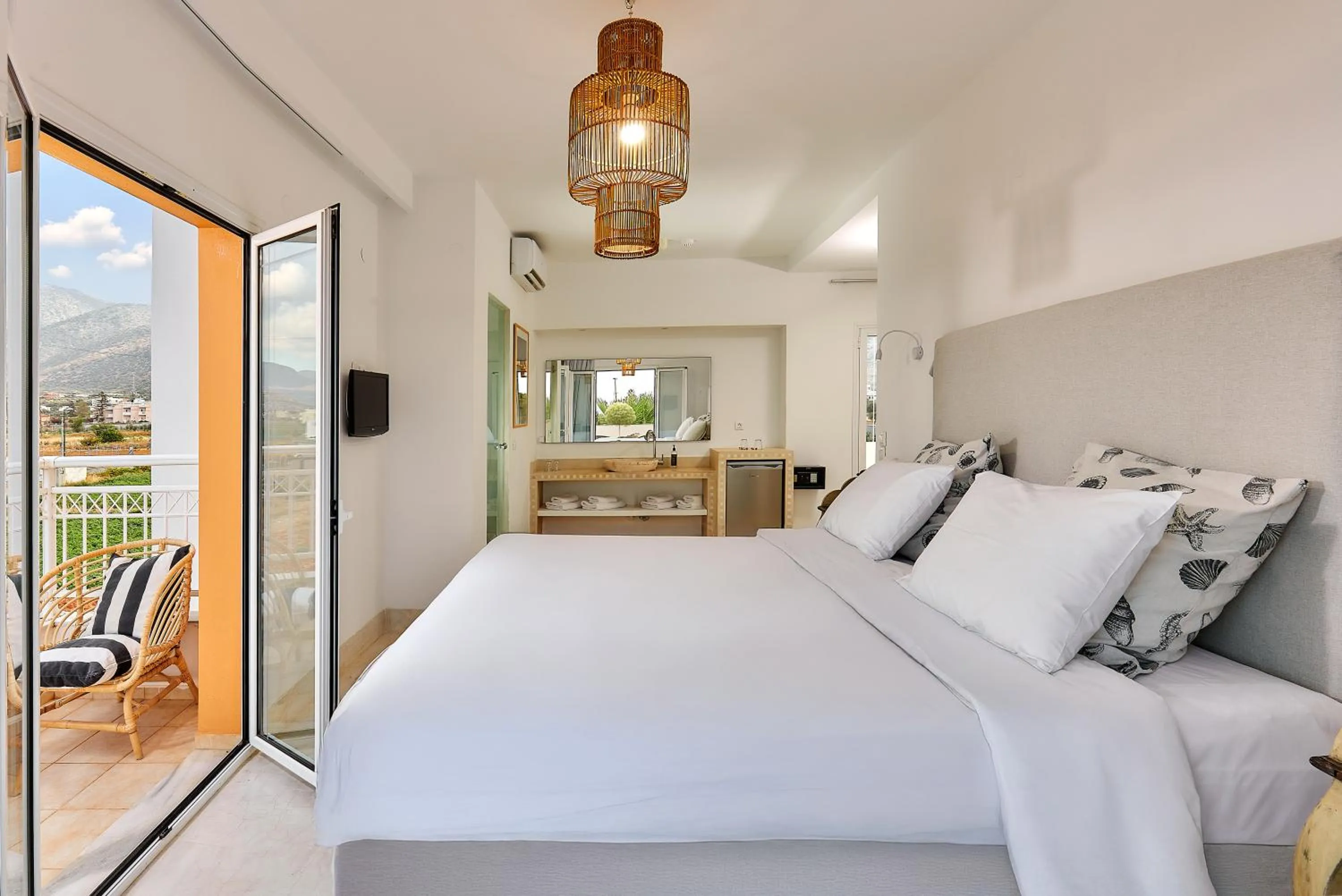 Bed in Sirens Beach & Village