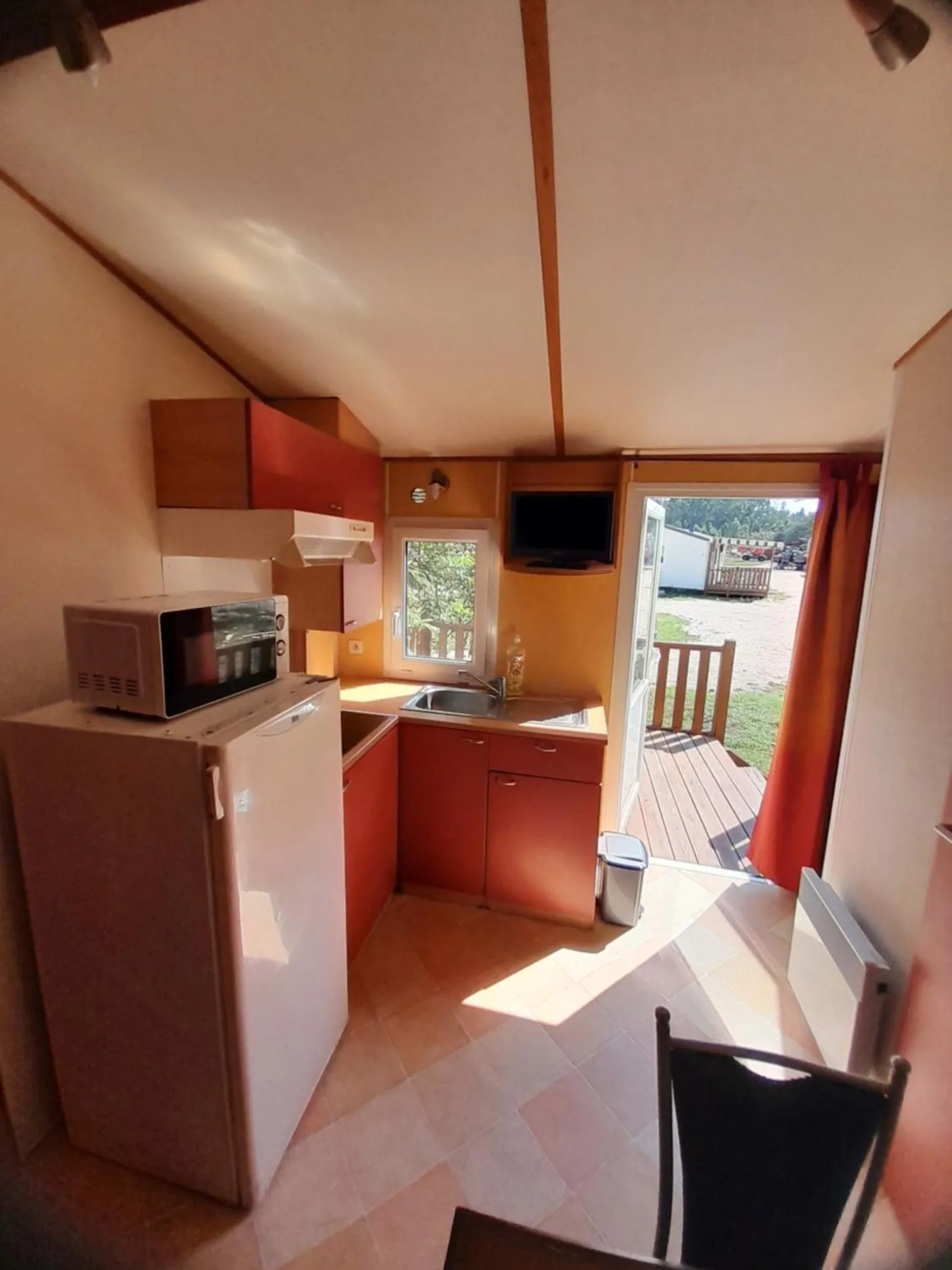 Kitchen or kitchenette in Bungalows Land'shause