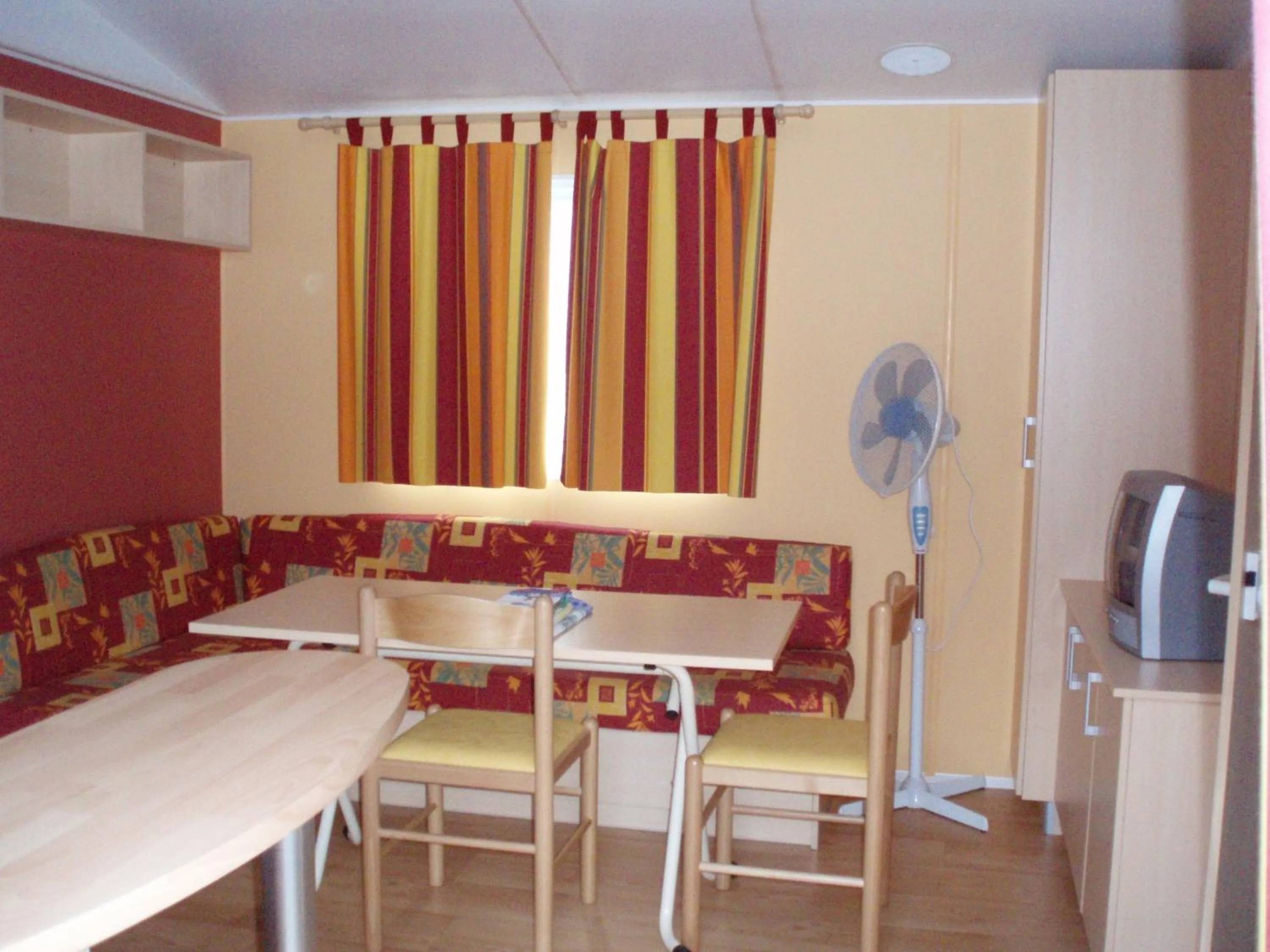 Dining area in Bungalows Land'shause