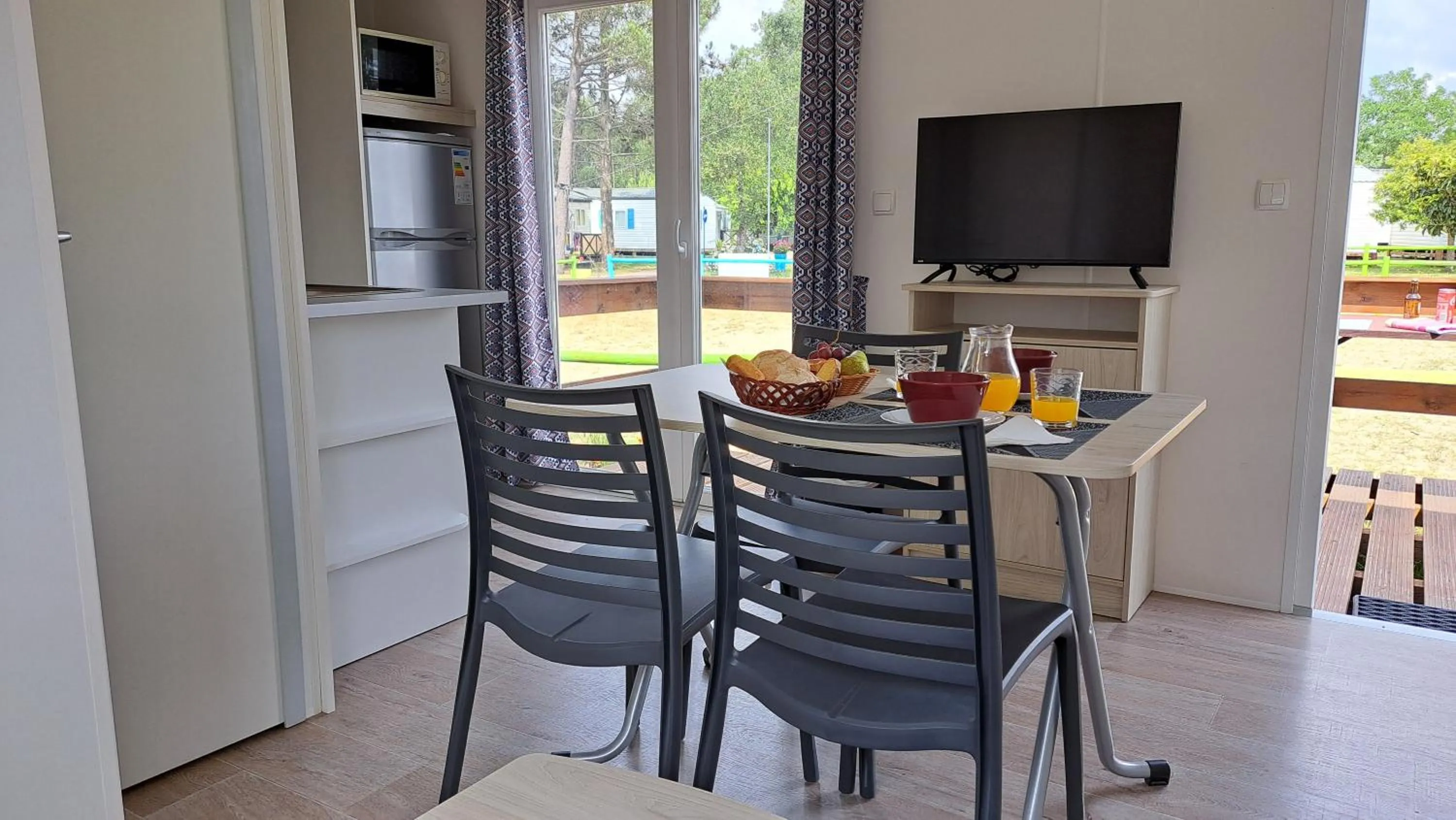 Dining area in Bungalows Land'shause