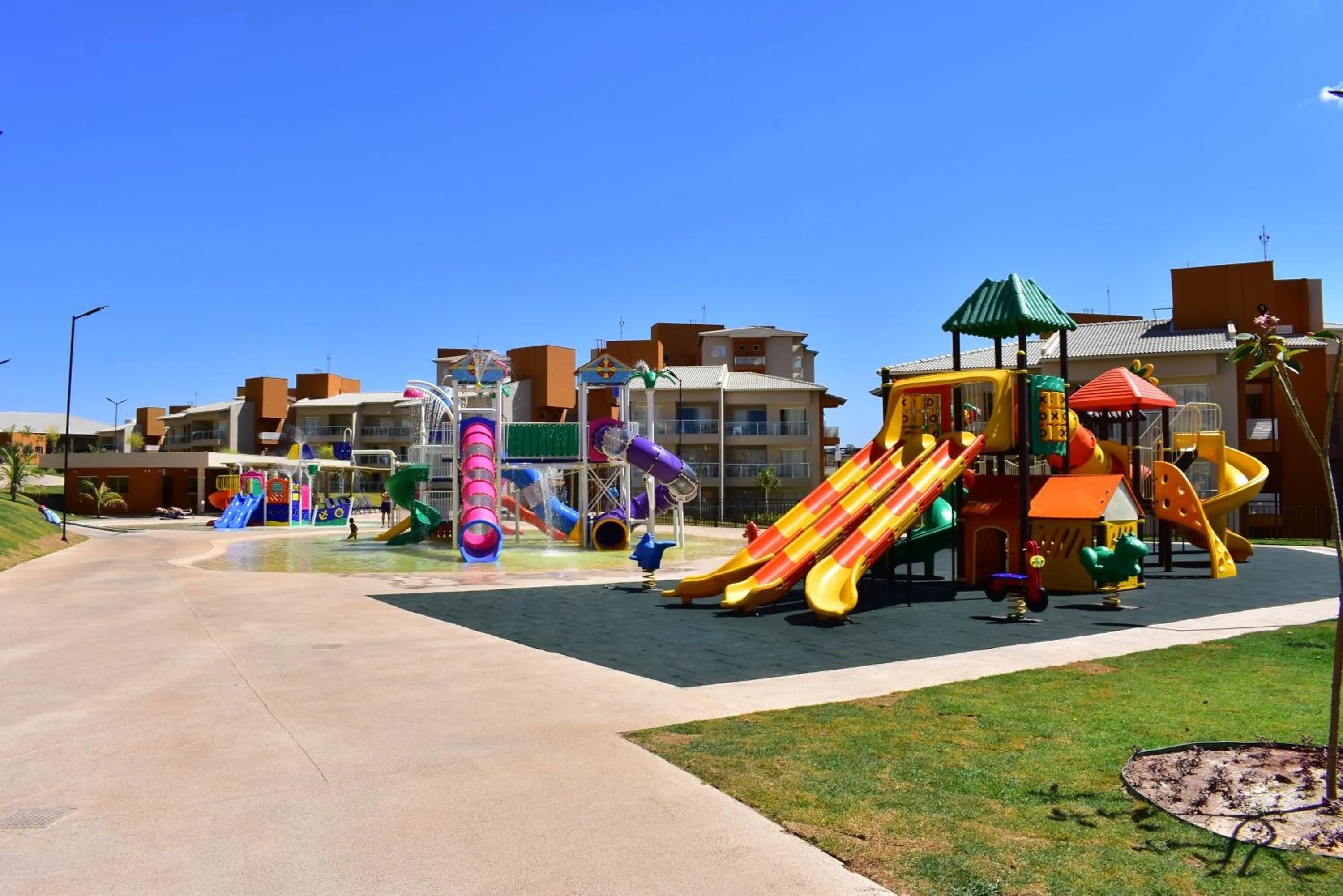 Children play ground in Ilhas do Lago Eco Resort by WAM Experience
