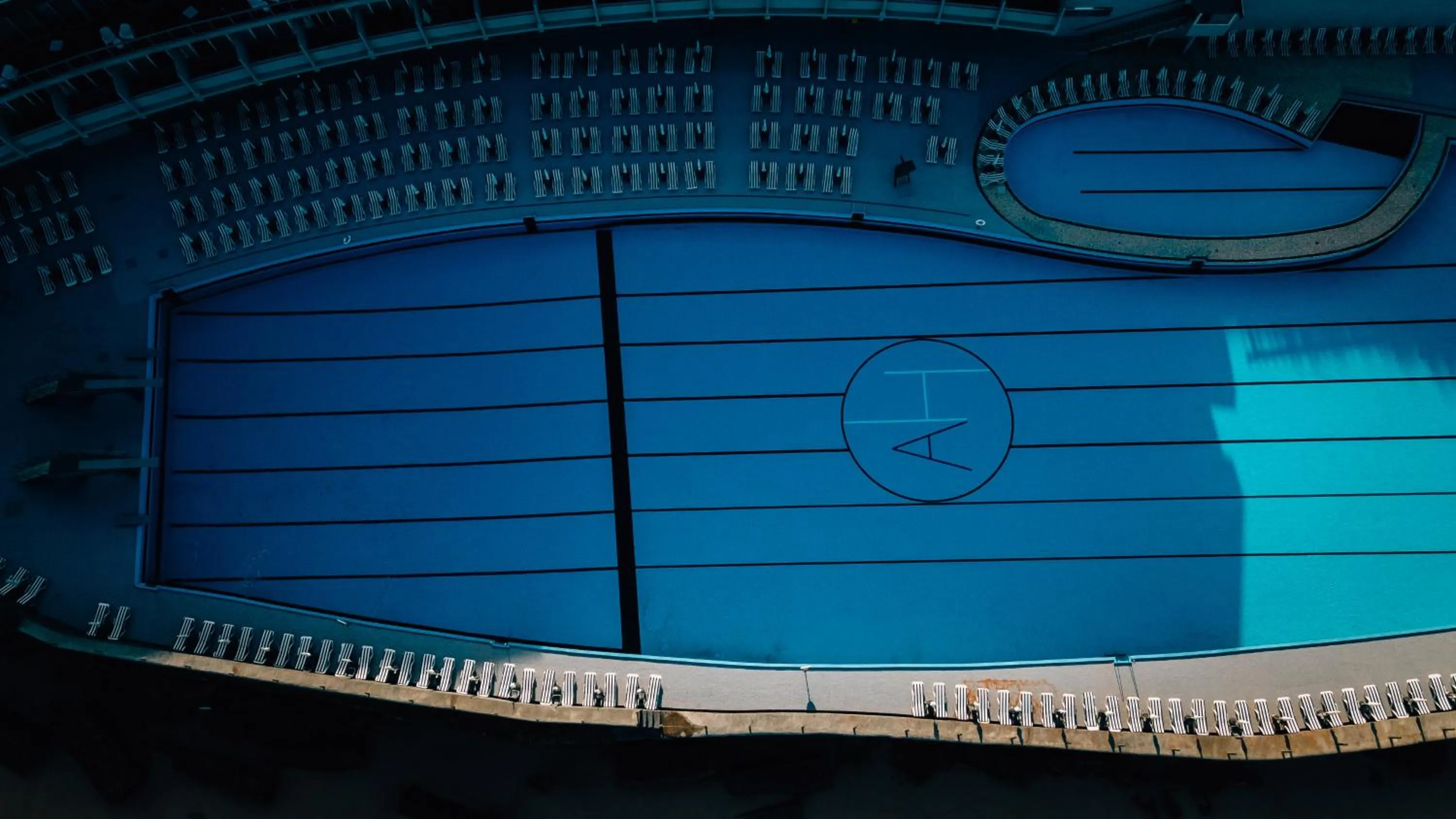 Swimming pool in Arribas Sintra Hotel