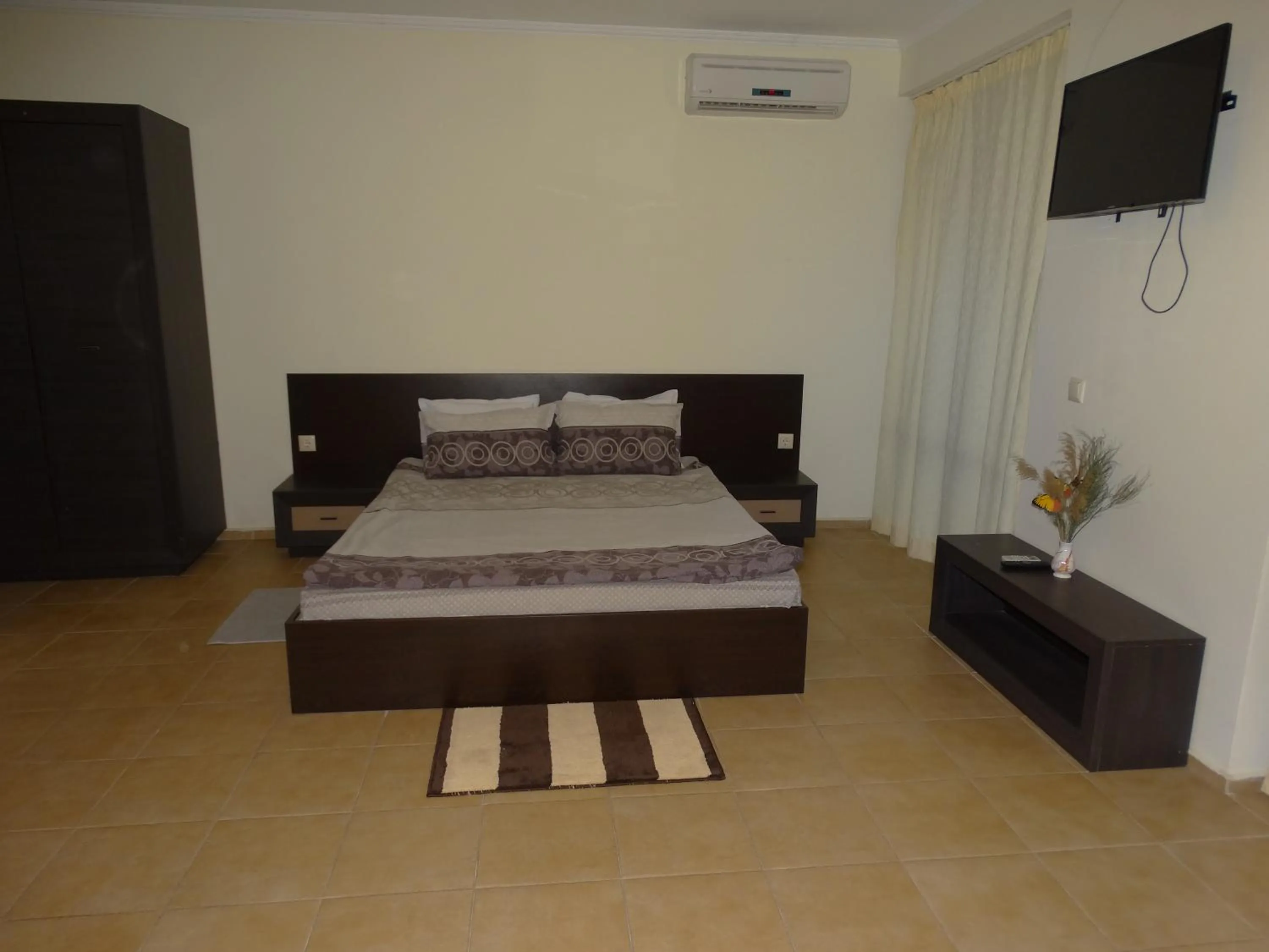 Bed in Chateau del Marina Apart Complex