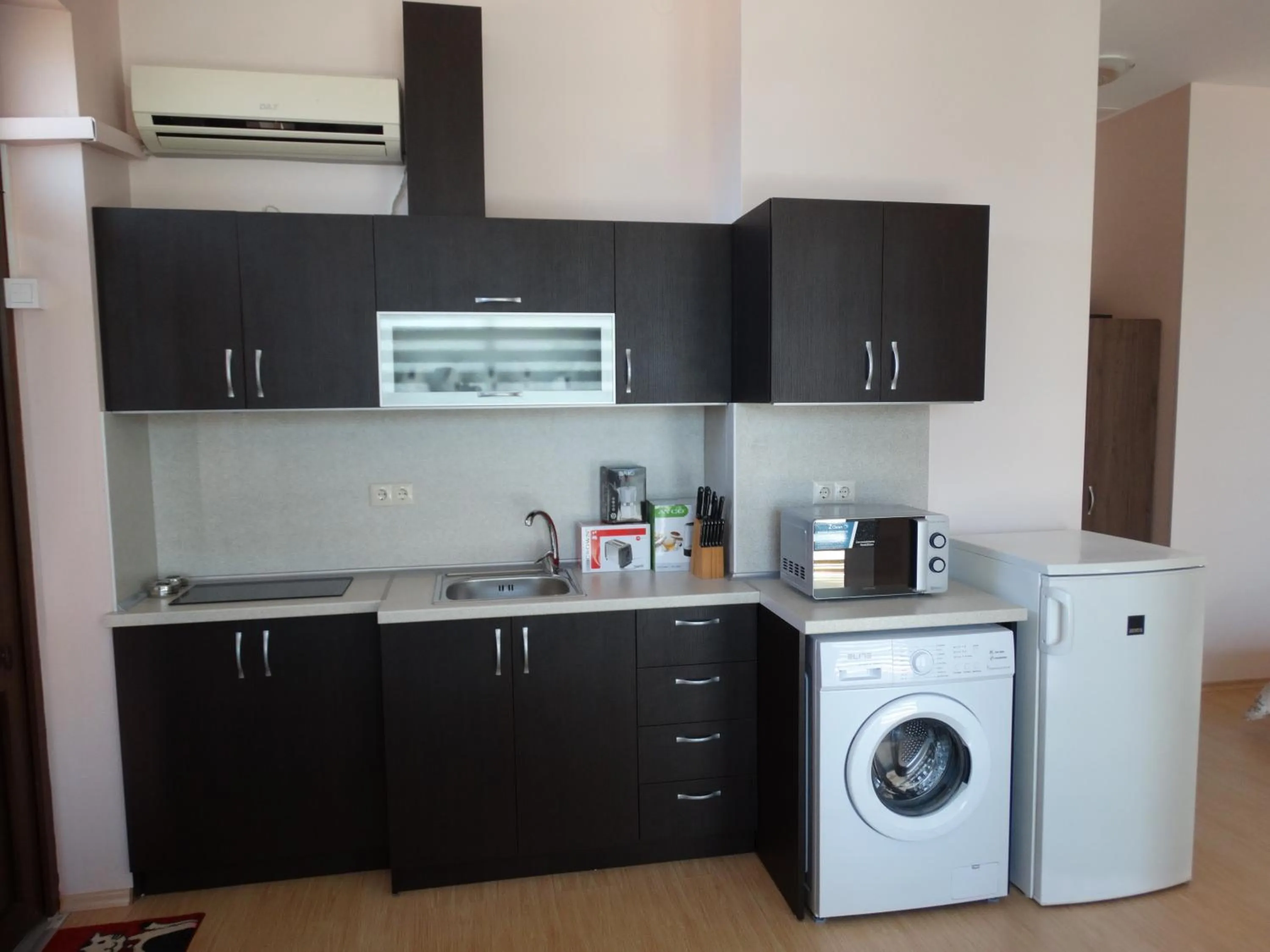 Chateau del Marina Apart Complex