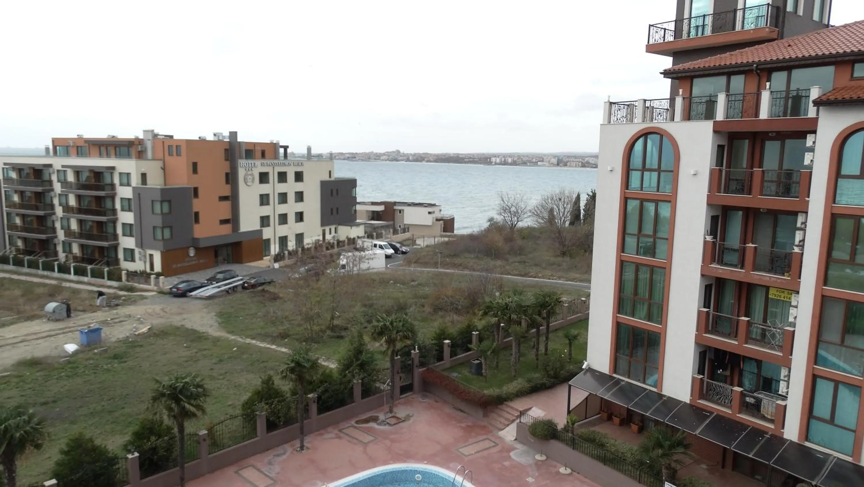 Chateau del Marina Apart Complex