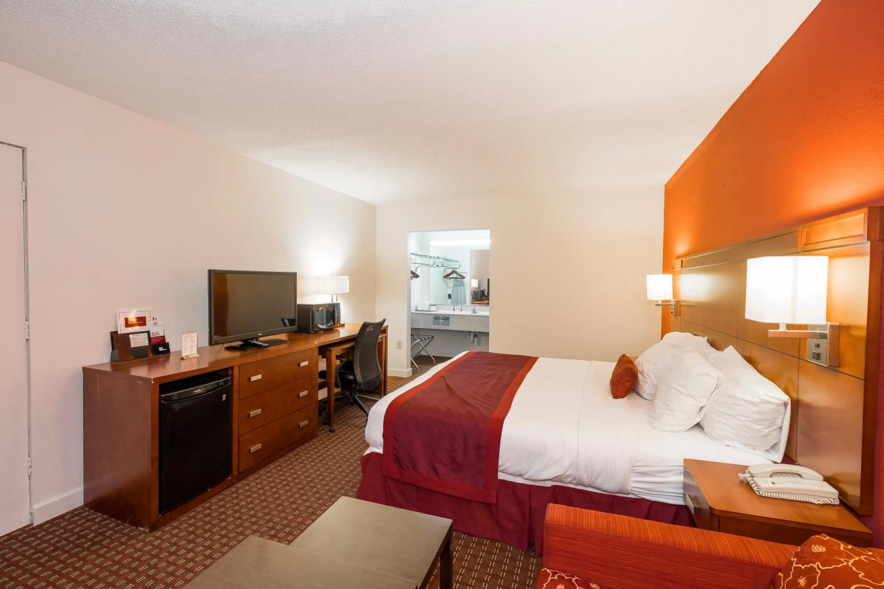 Ramada by Wyndham Walterboro