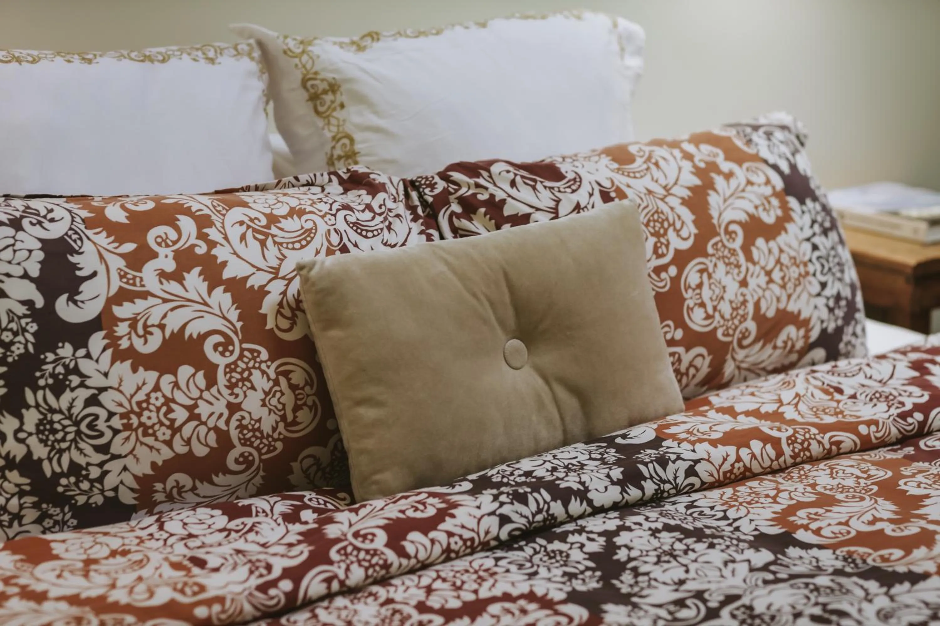 Bed in River Valley Lodge