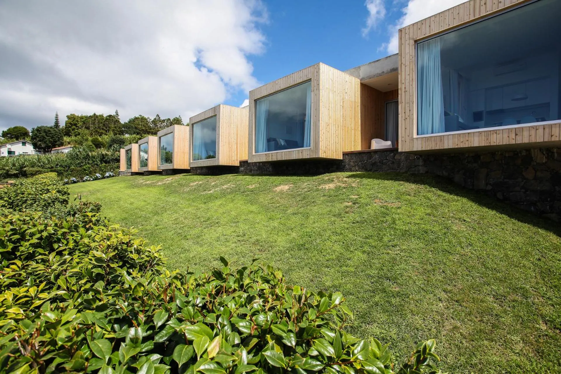 Facade/entrance in Mosteiros Place