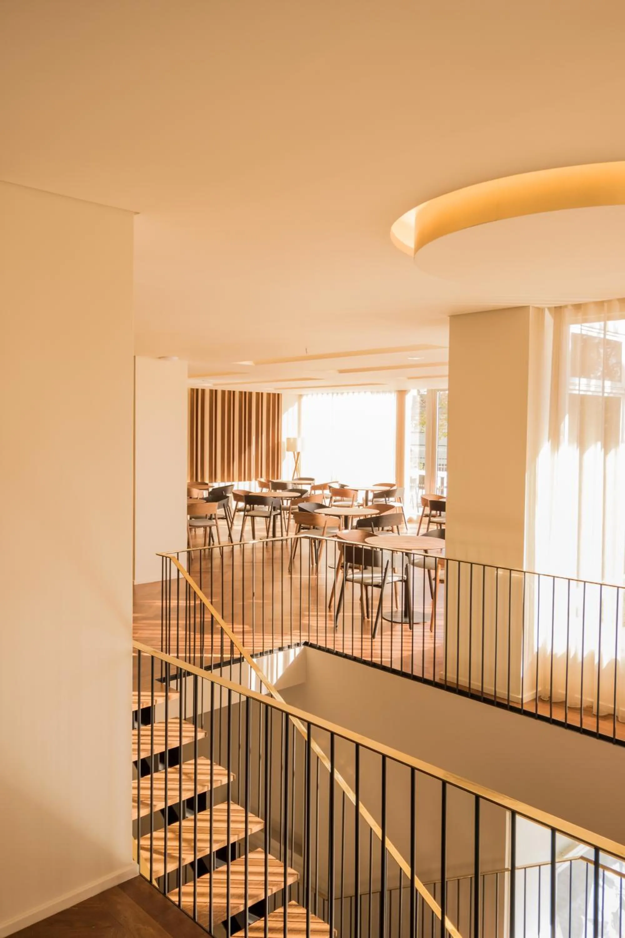 Lounge or bar in Hotel Girassol - Suite Hotel