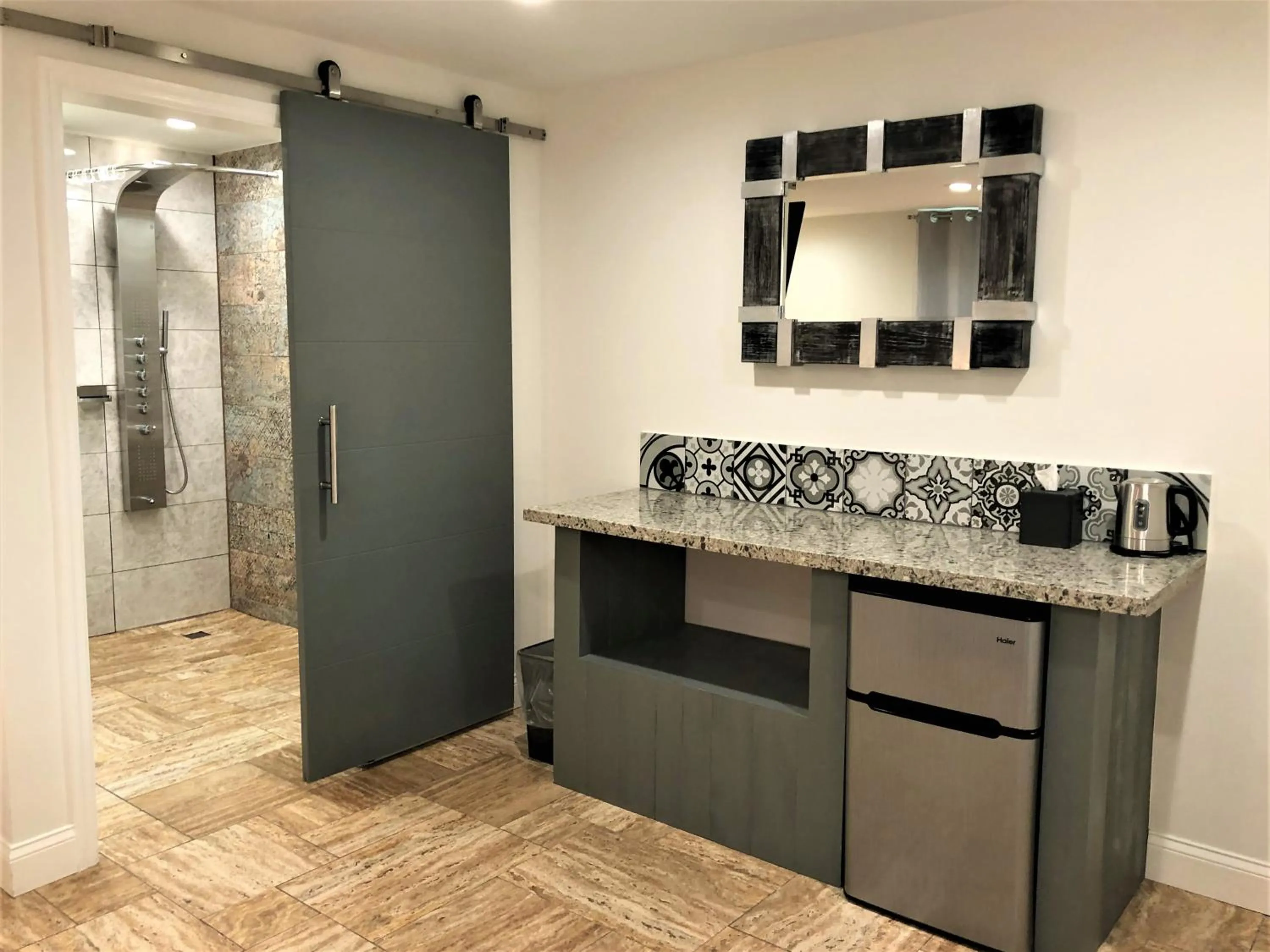 Kitchen or kitchenette in Retreat at Crystal Manatee