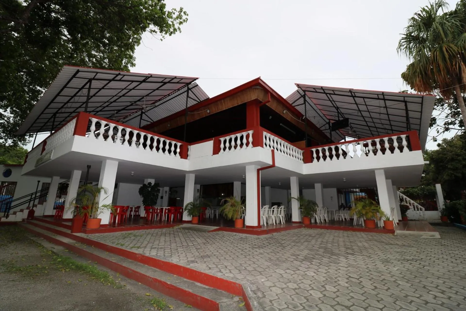 Property building in Hotel y Parque Acuatico Agua Sol Alegria