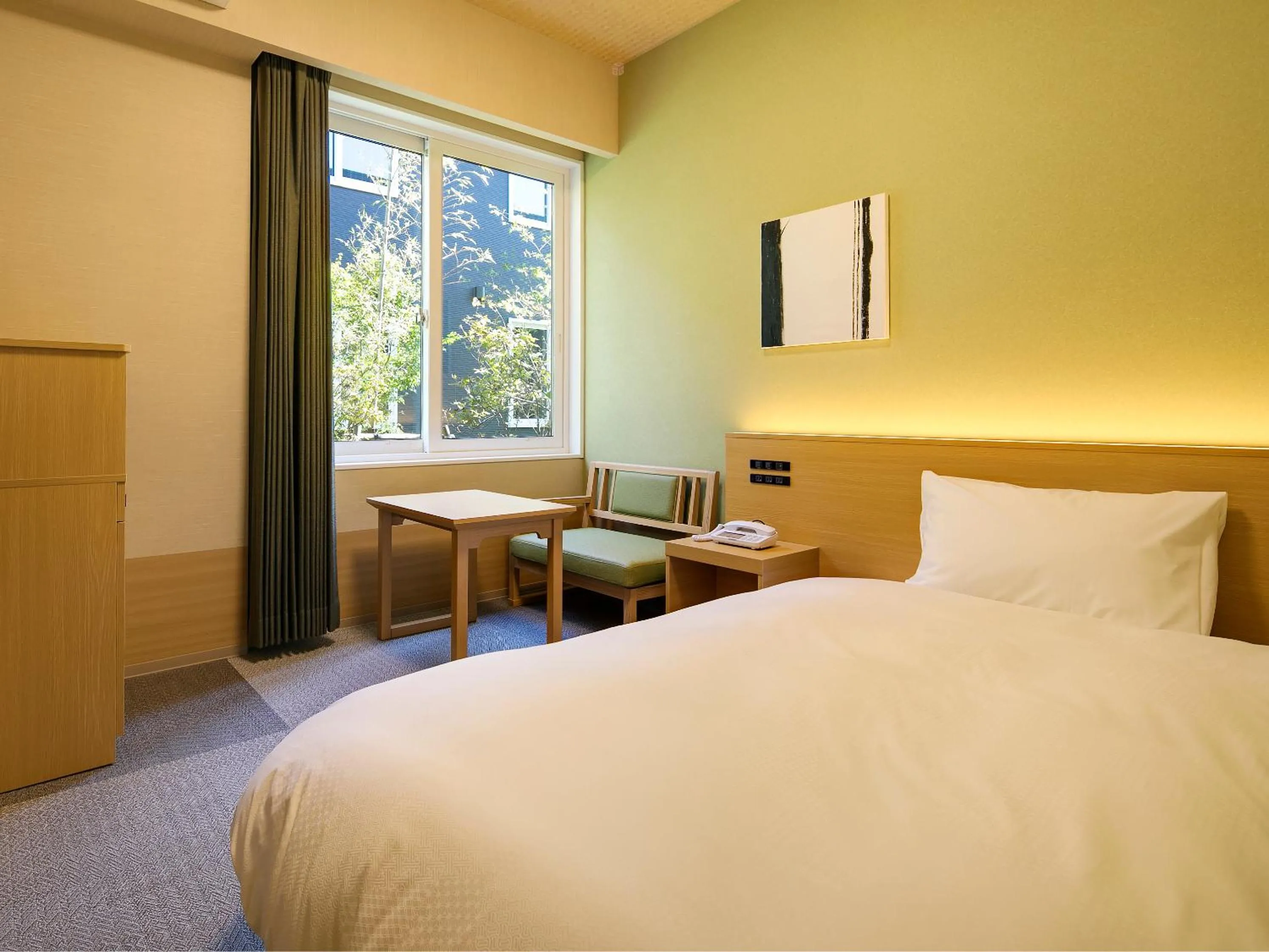 Bed in GRANDVRIO HOTEL NARA -WAKURA- -ROUTE INN HOTELS-