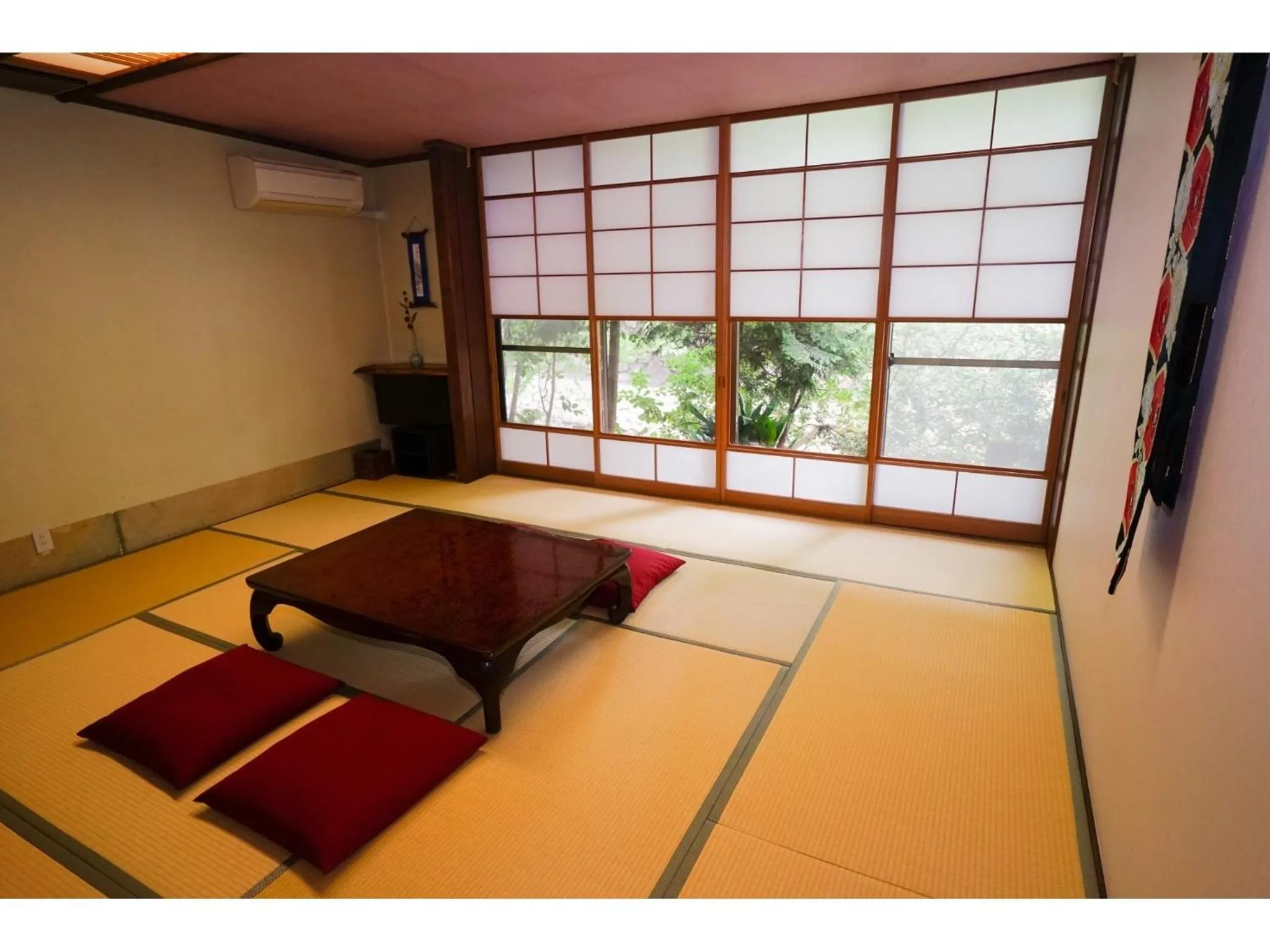 Photo of the whole room in Onsen Yado Mizuguchi