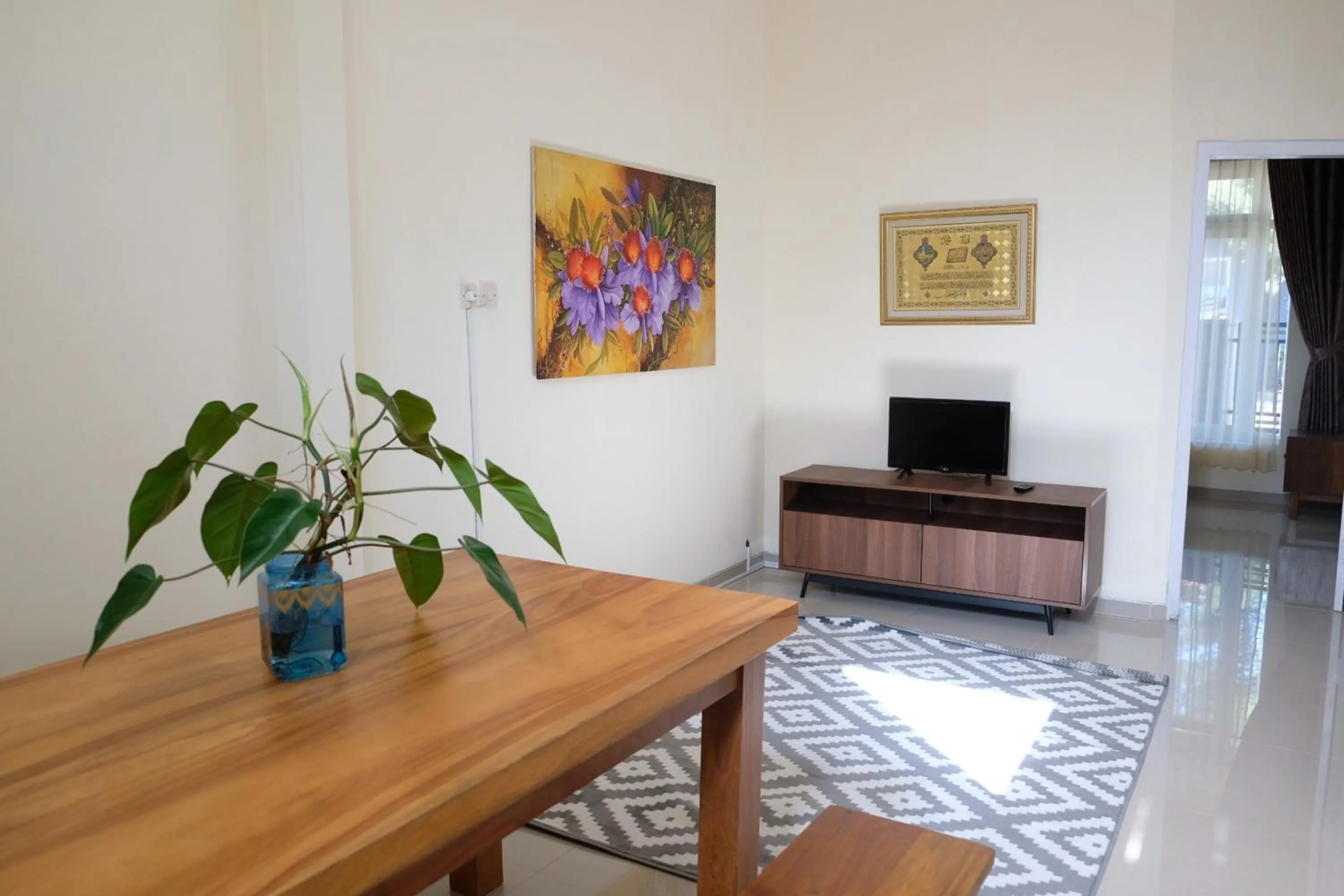 TV and multimedia in Sekar Gambir Homestay