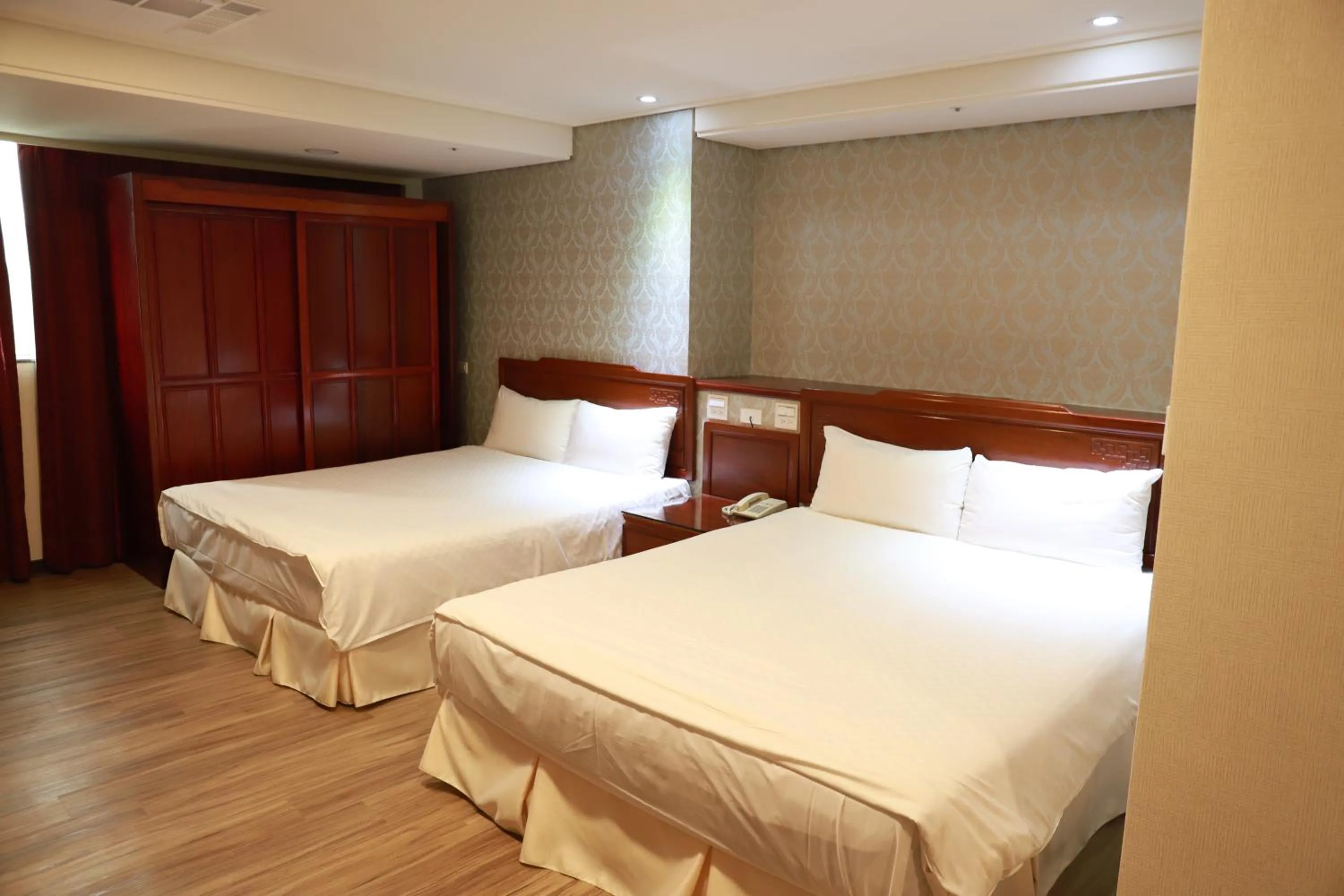 bunk bed, Bed in Chuan Fu Hotel