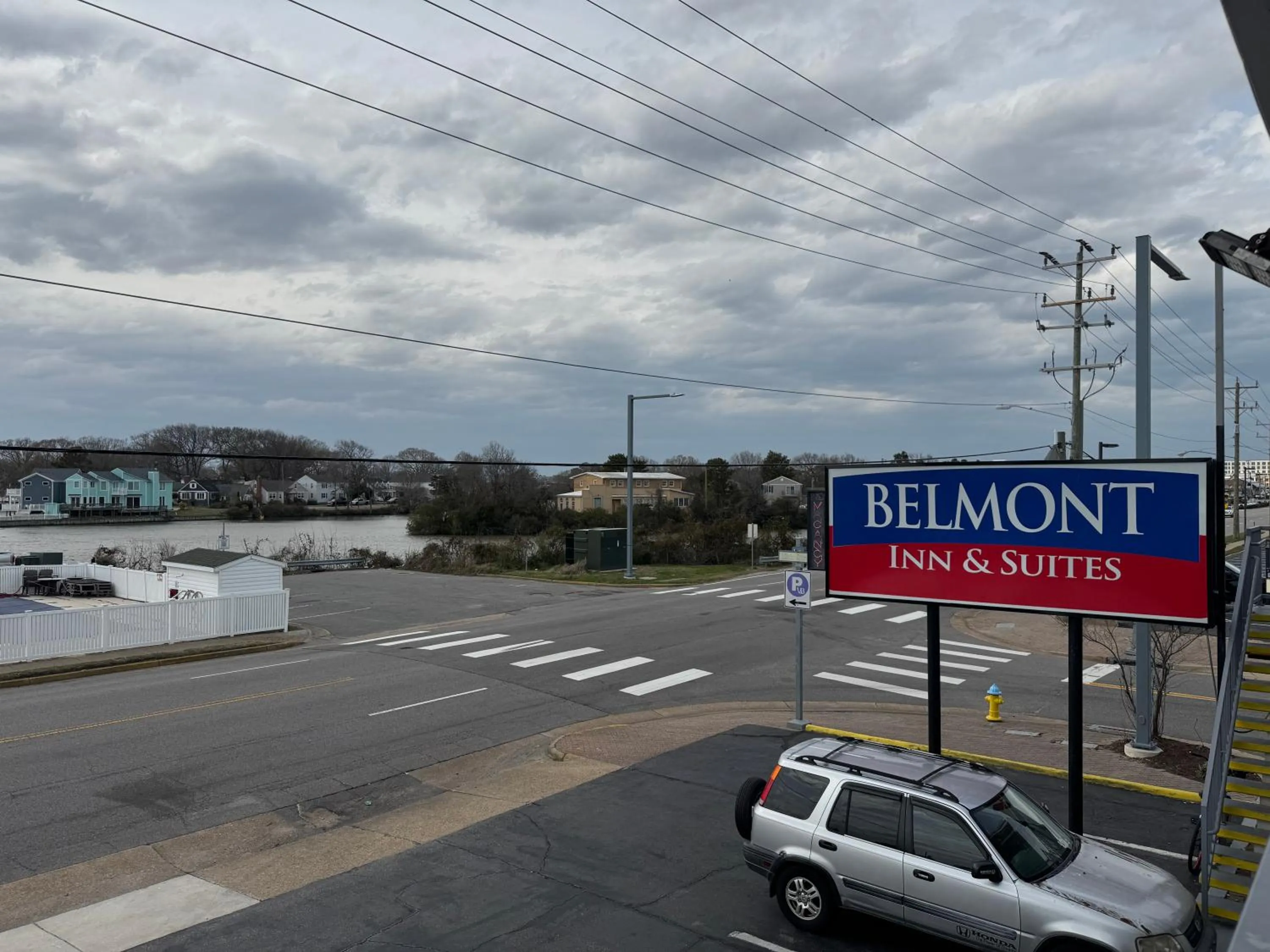 Street view in Belmont Inn & Suites Virginia Beach