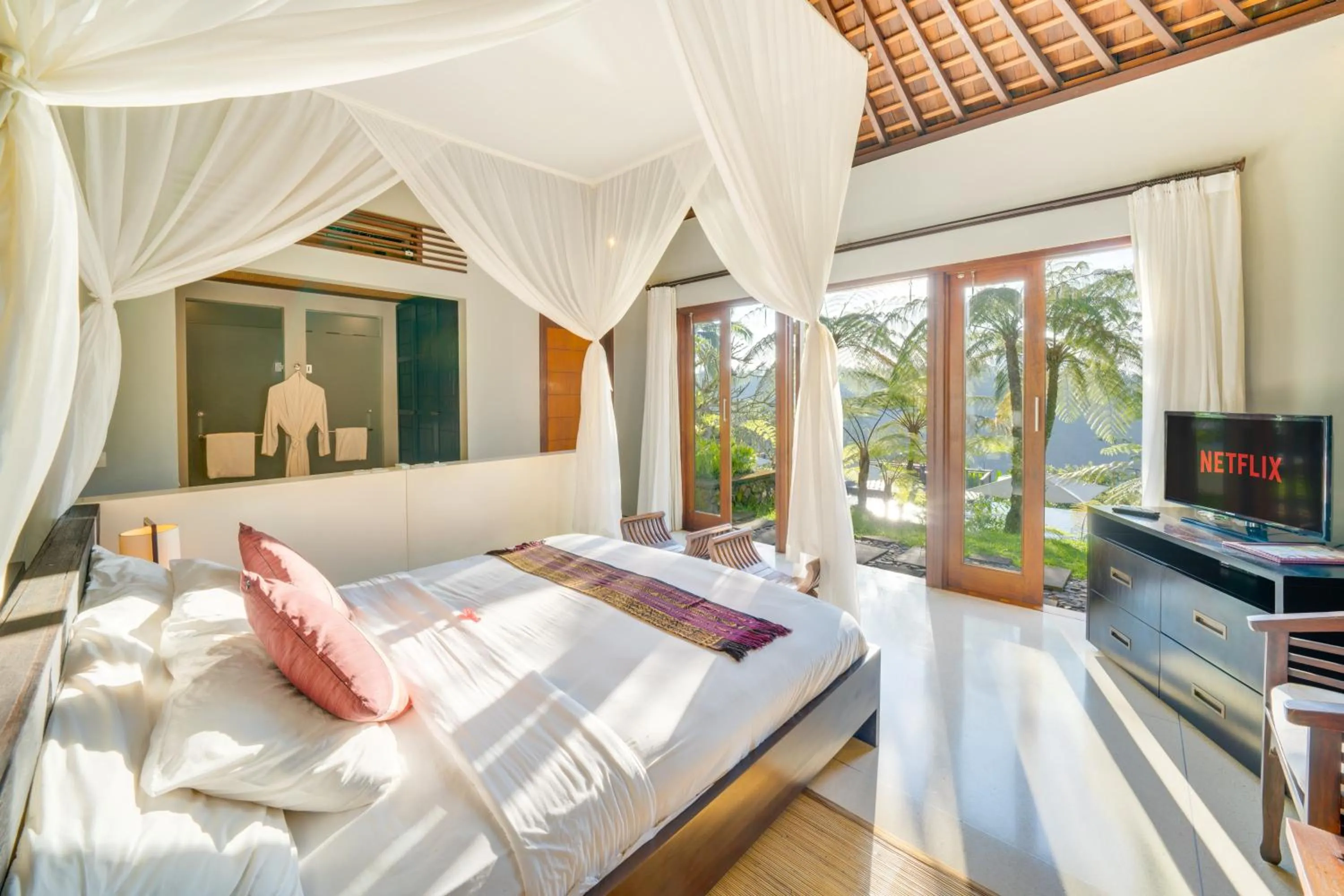 Bedroom, Bed in Awan Putih Resort