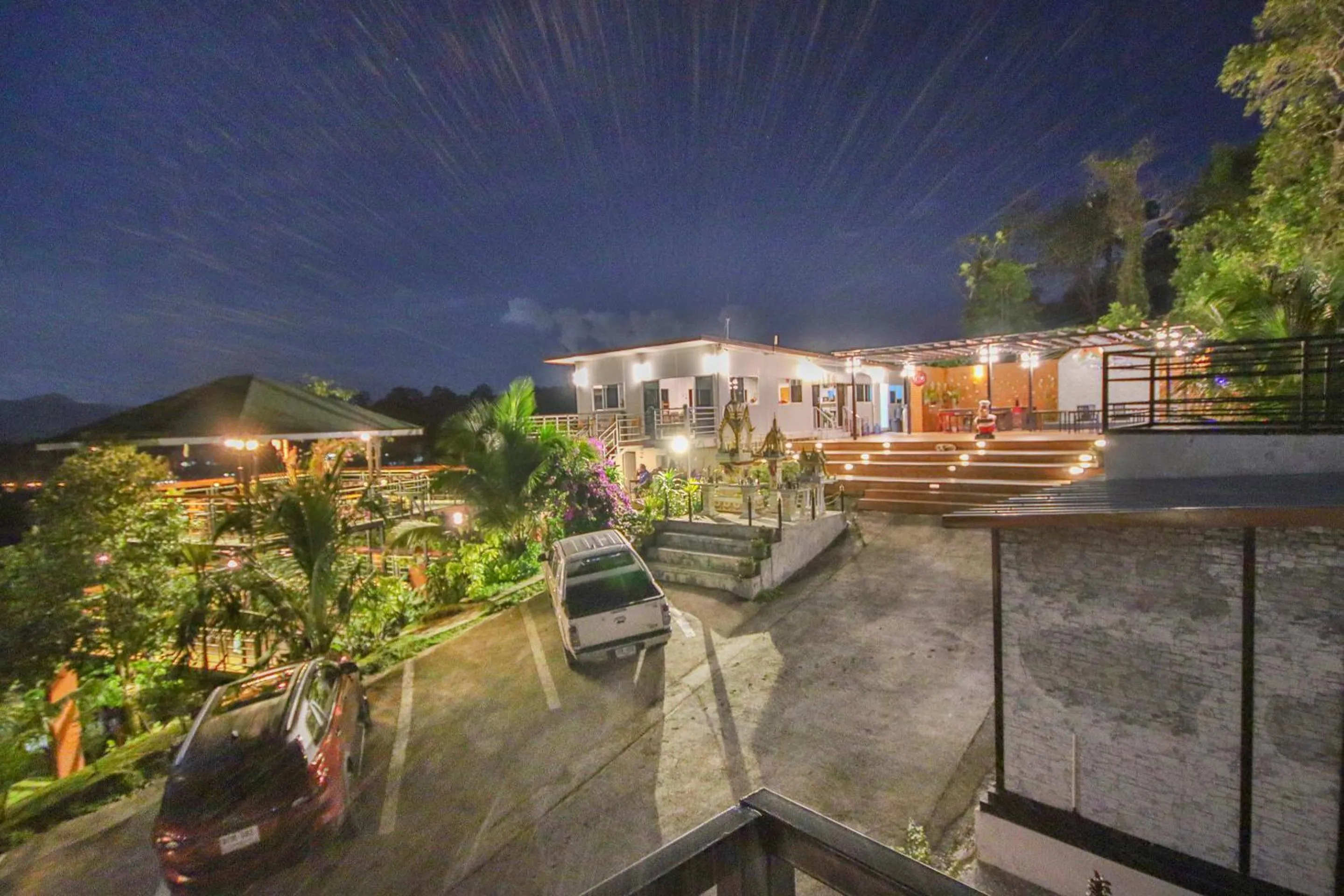 Facade/entrance in Happy Mountain Airport Resort