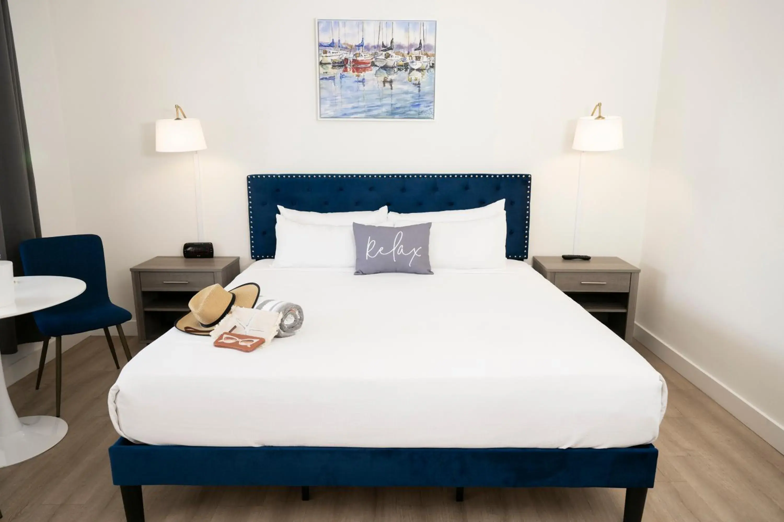 Endless Dunes, A Modern Motel Endless Dunes, A Modern Motel