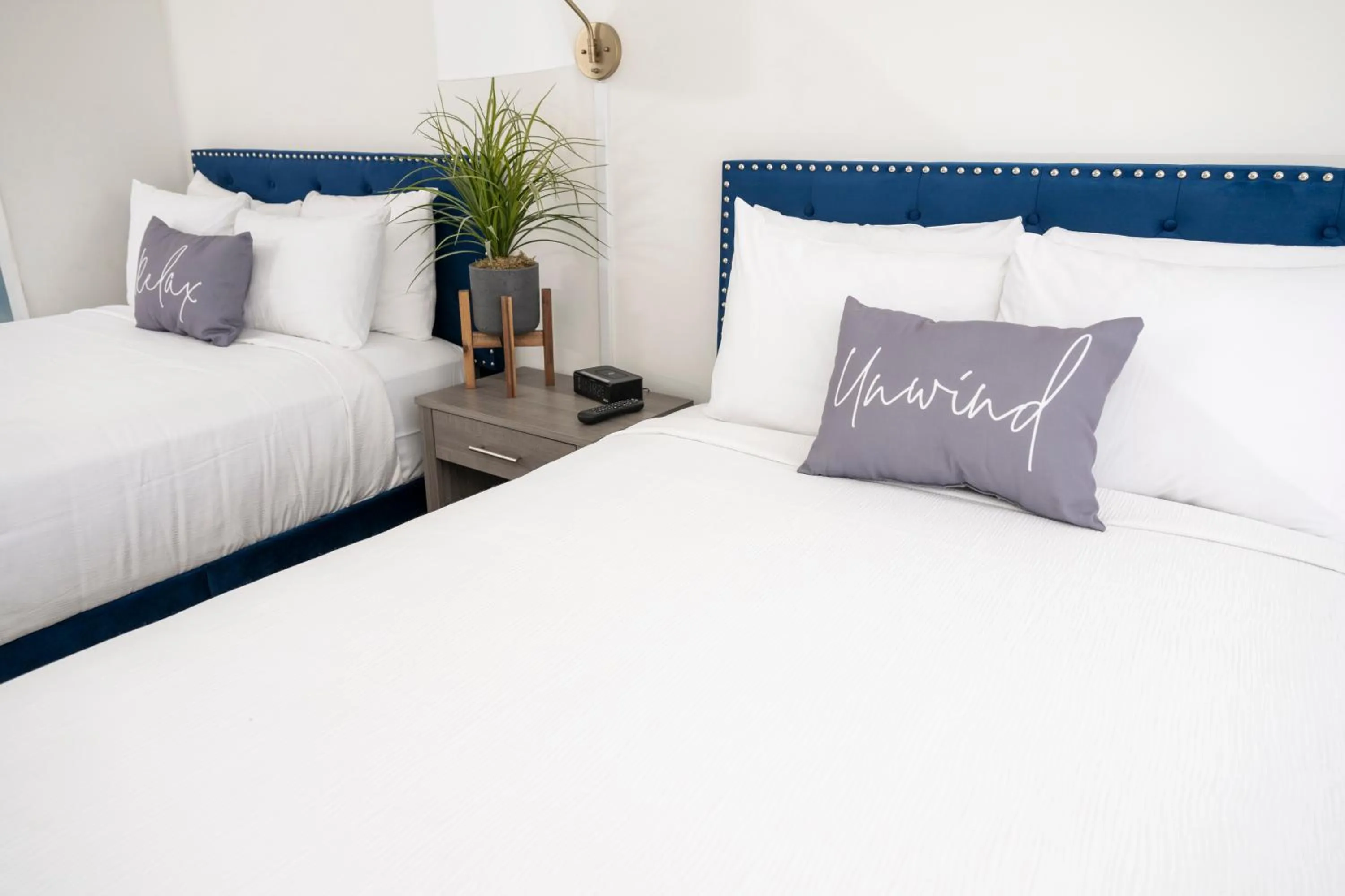 Bedroom, Bed in Endless Dunes, A Modern Motel