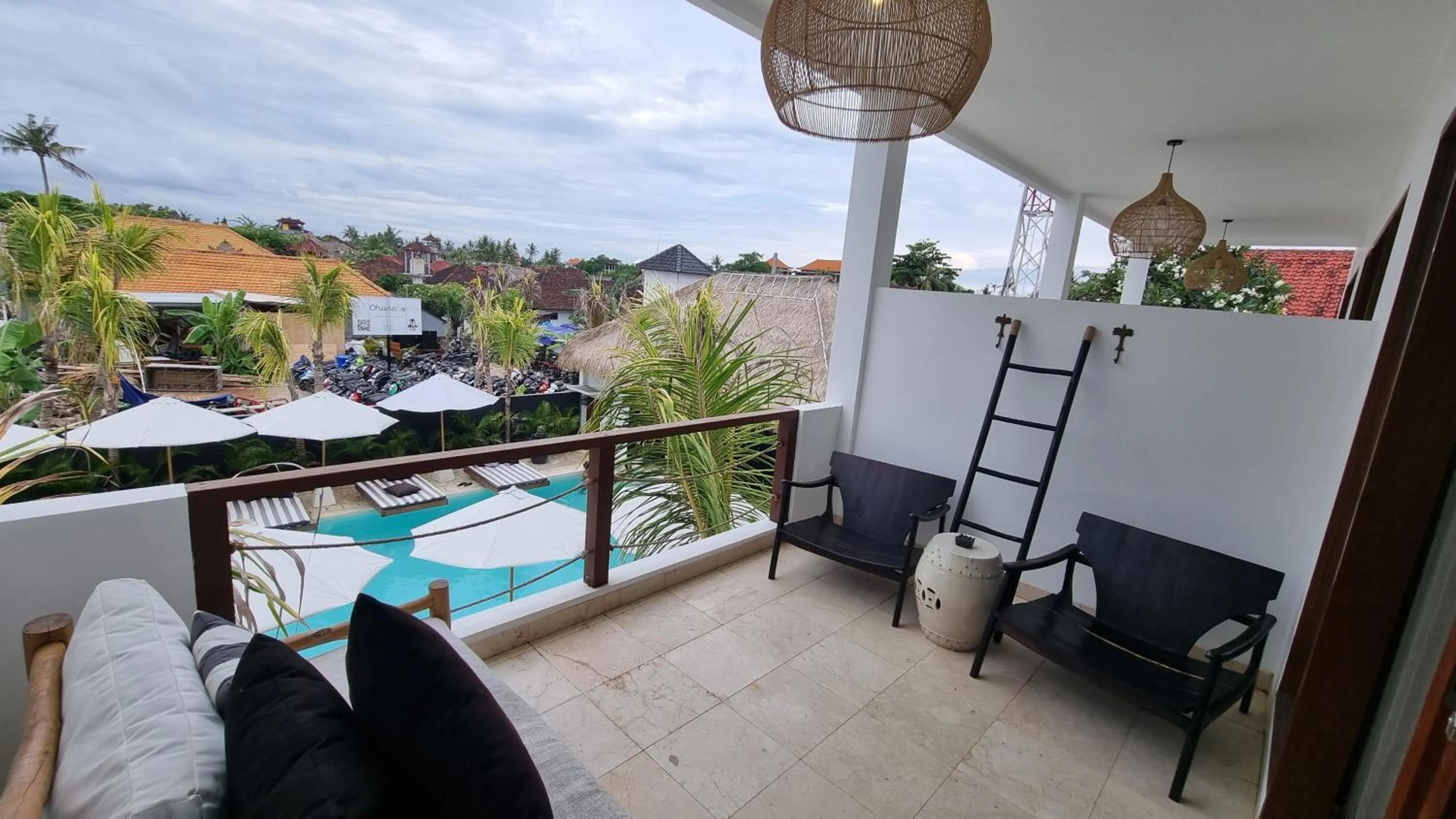 Balcony/Terrace in Ohana's Beachfront Resort & Beach Club