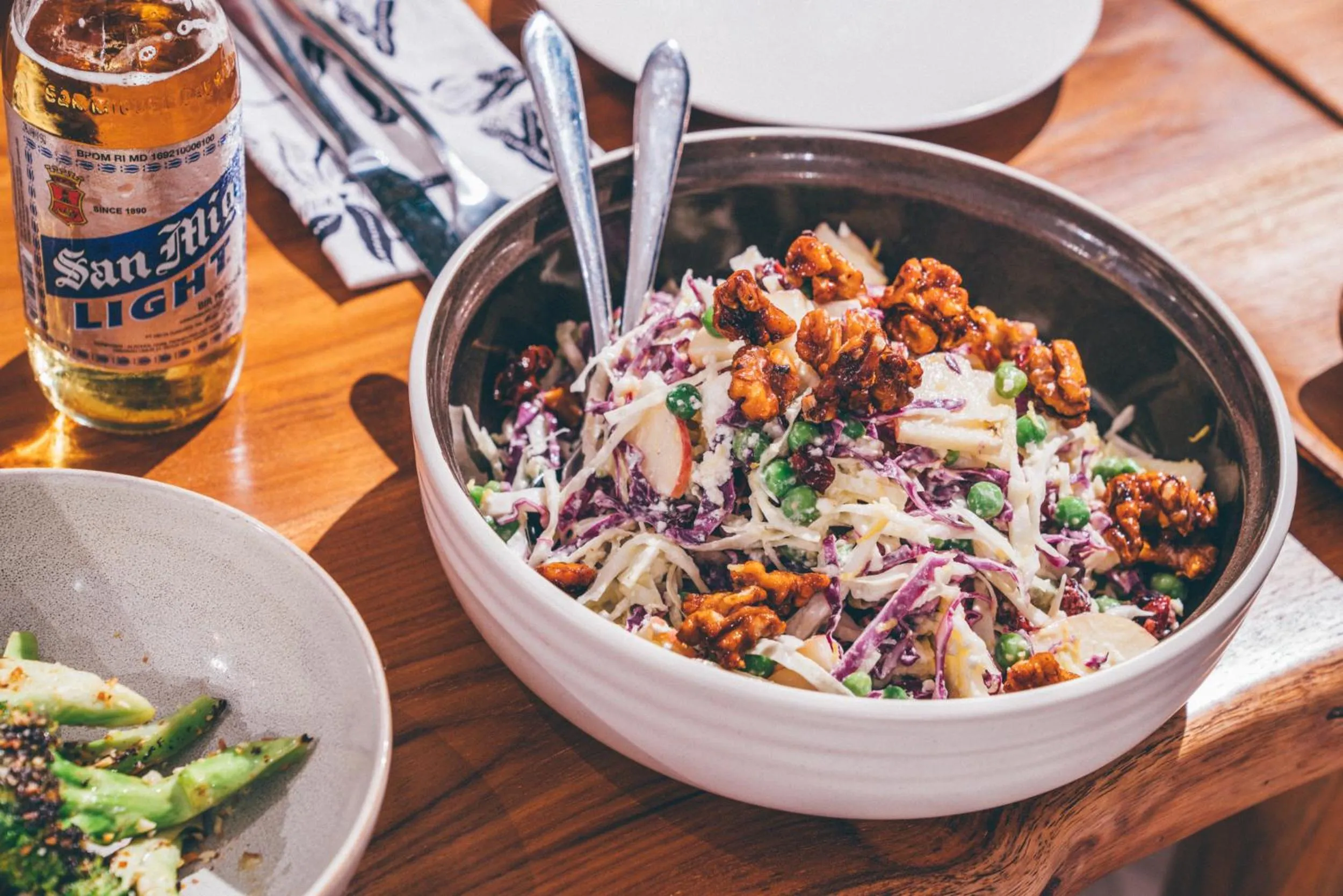 Property building in Ohana's Beachfront Resort & Beach Club