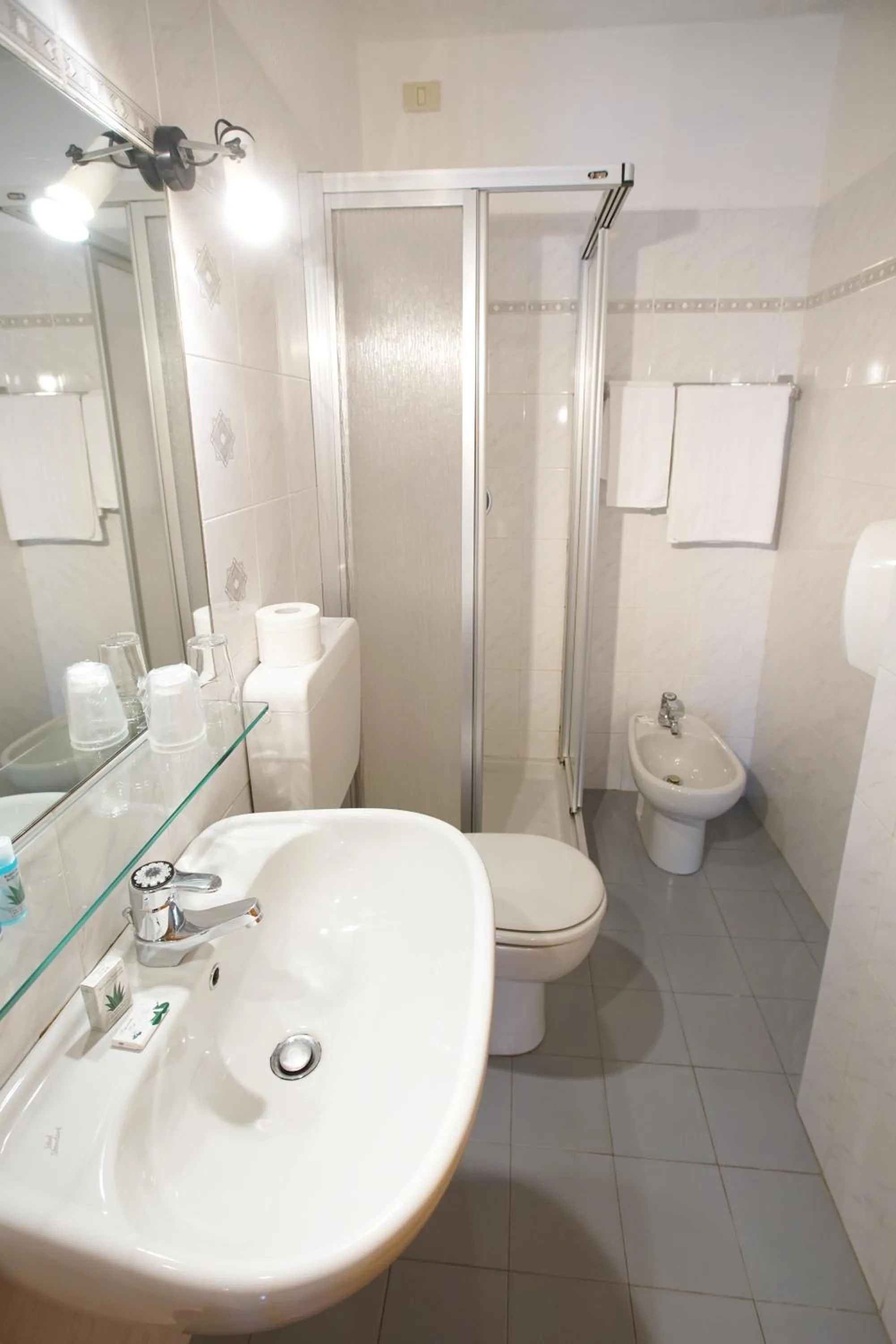 Bathroom in Hotel Locanda Belvedere