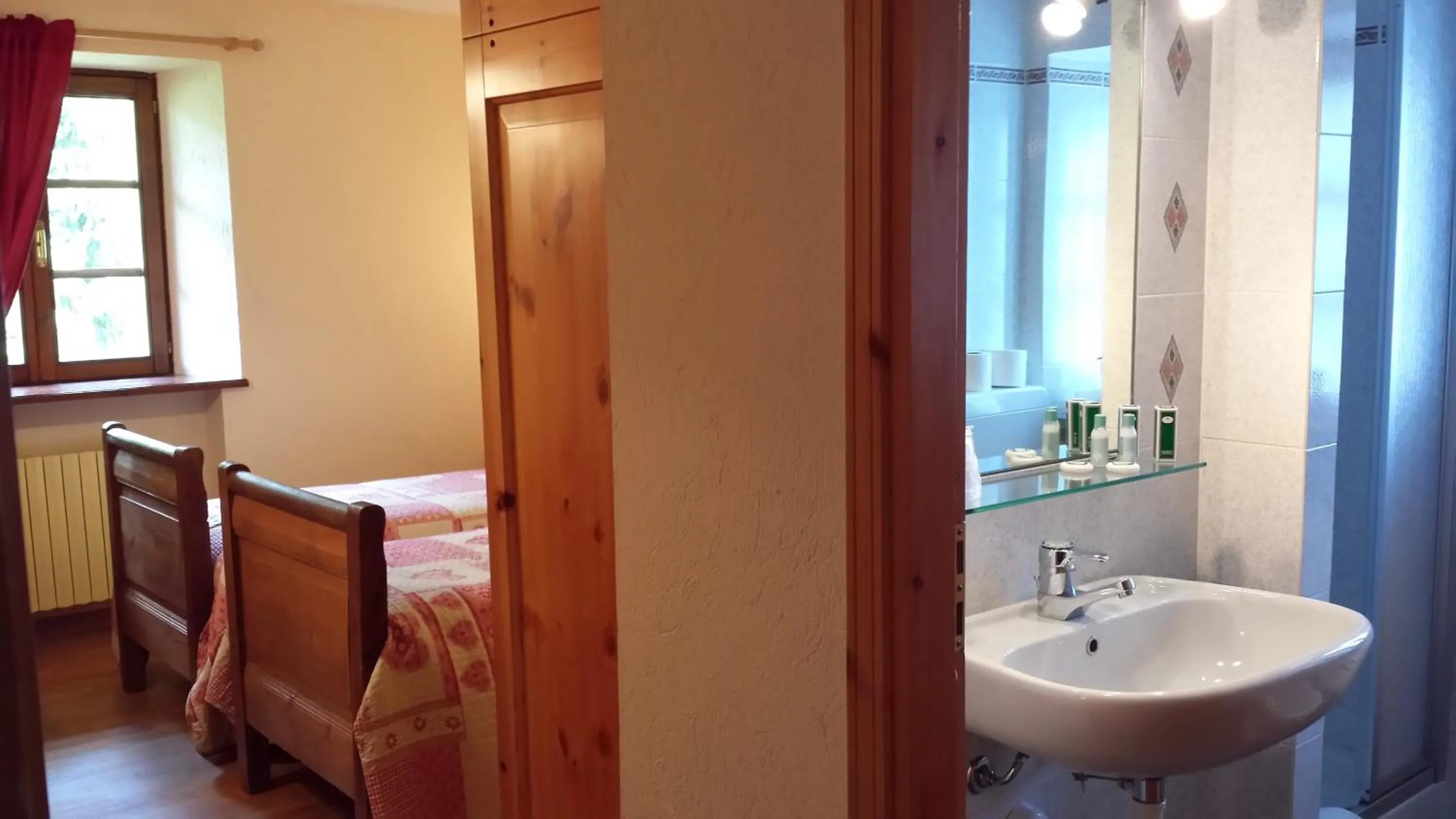 Photo of the whole room in Hotel Locanda Belvedere