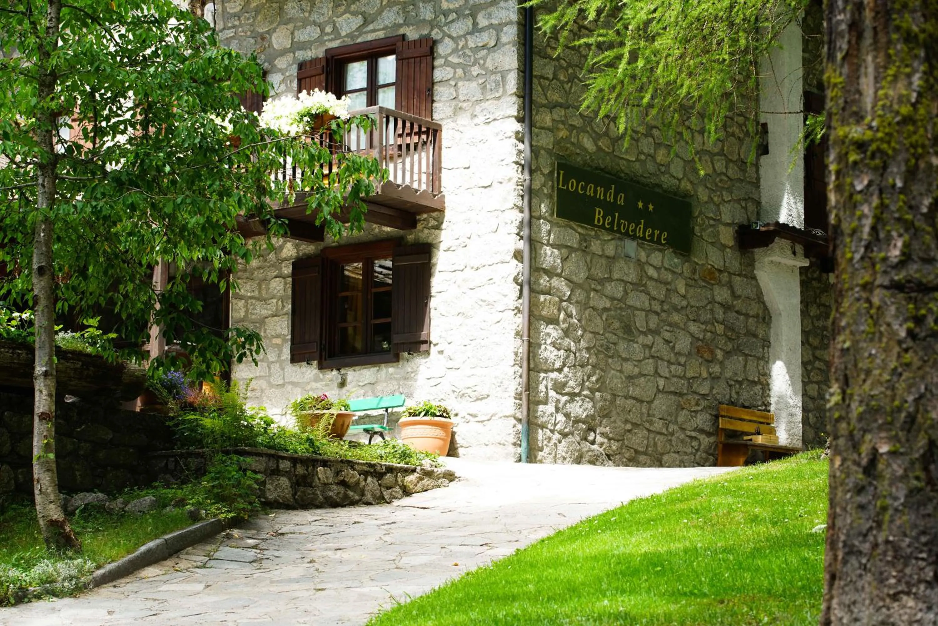 Property building in Hotel Locanda Belvedere