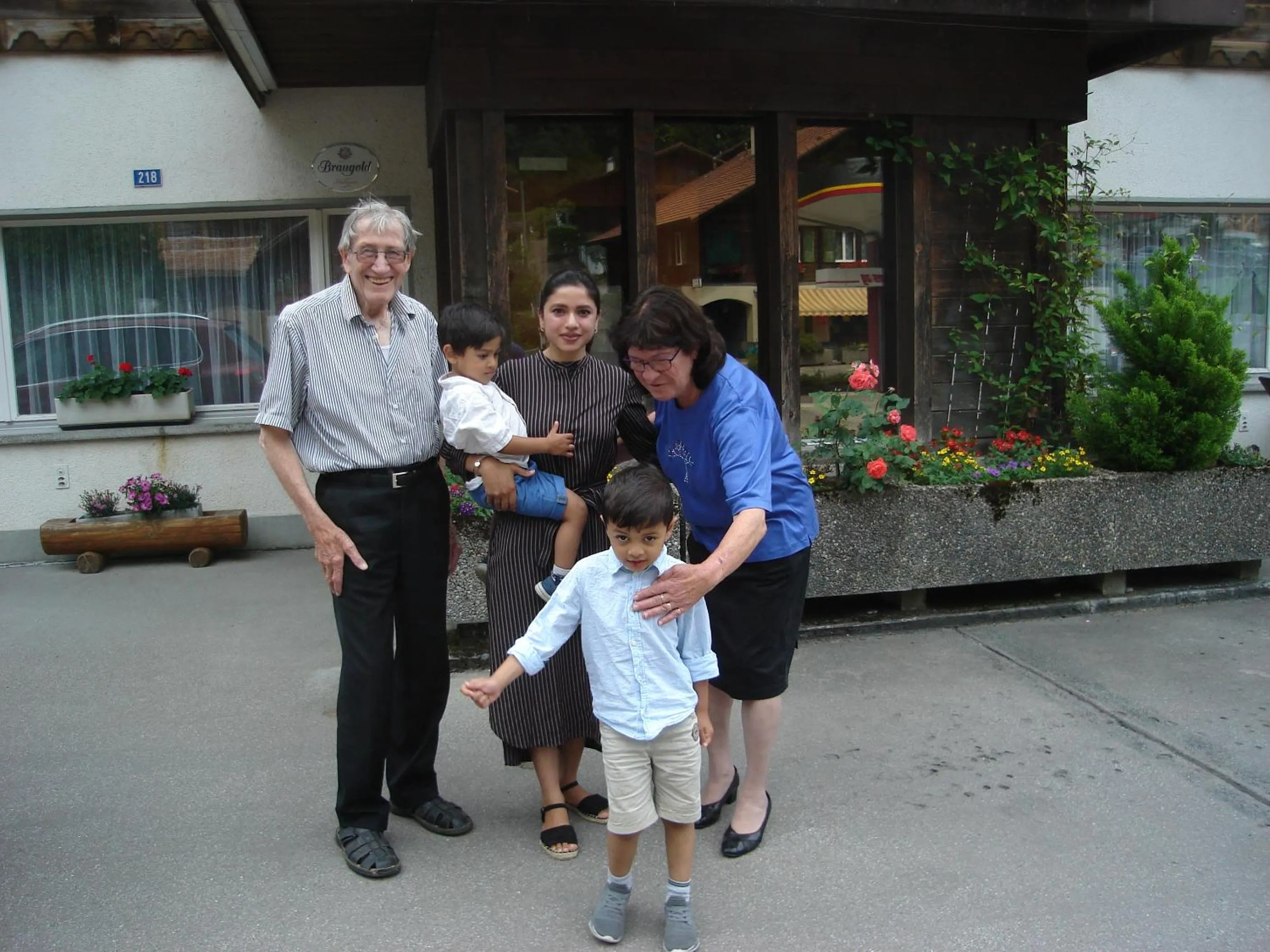 Family in Hotel Milan B&B
