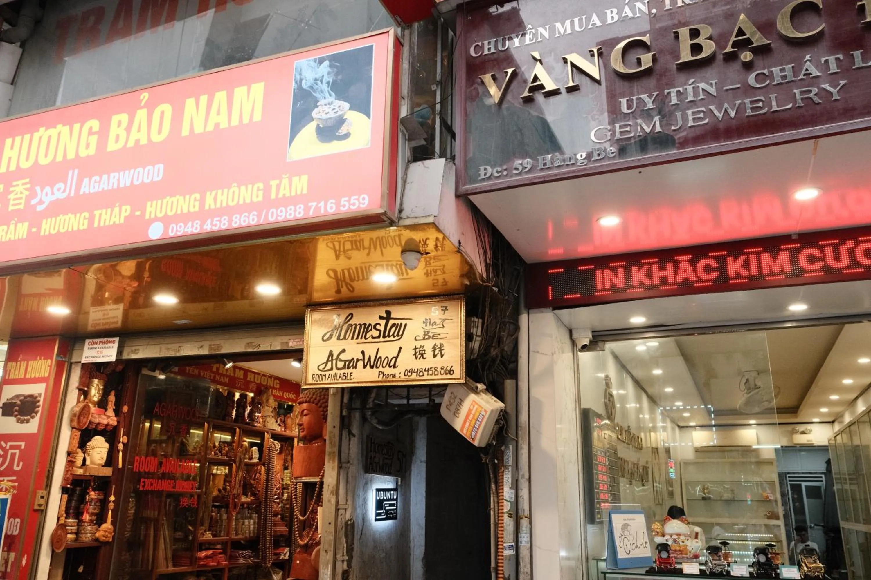 Ubuntu Hostel and Tour